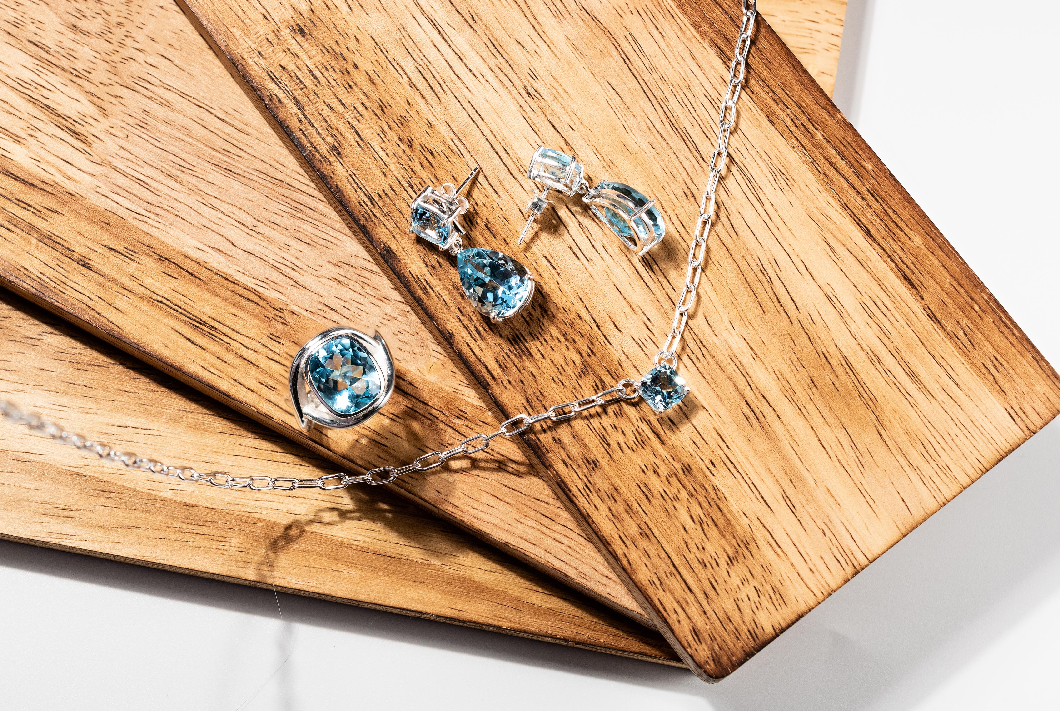 7ct Swiss Blue Topaz Drop Earrings (handmade) – Sterling Silver  12