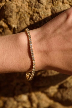 7ctw Luxe Diamond Tennis Bracelet D-F Color, VVS1-2 Clarity, Yellow Gold