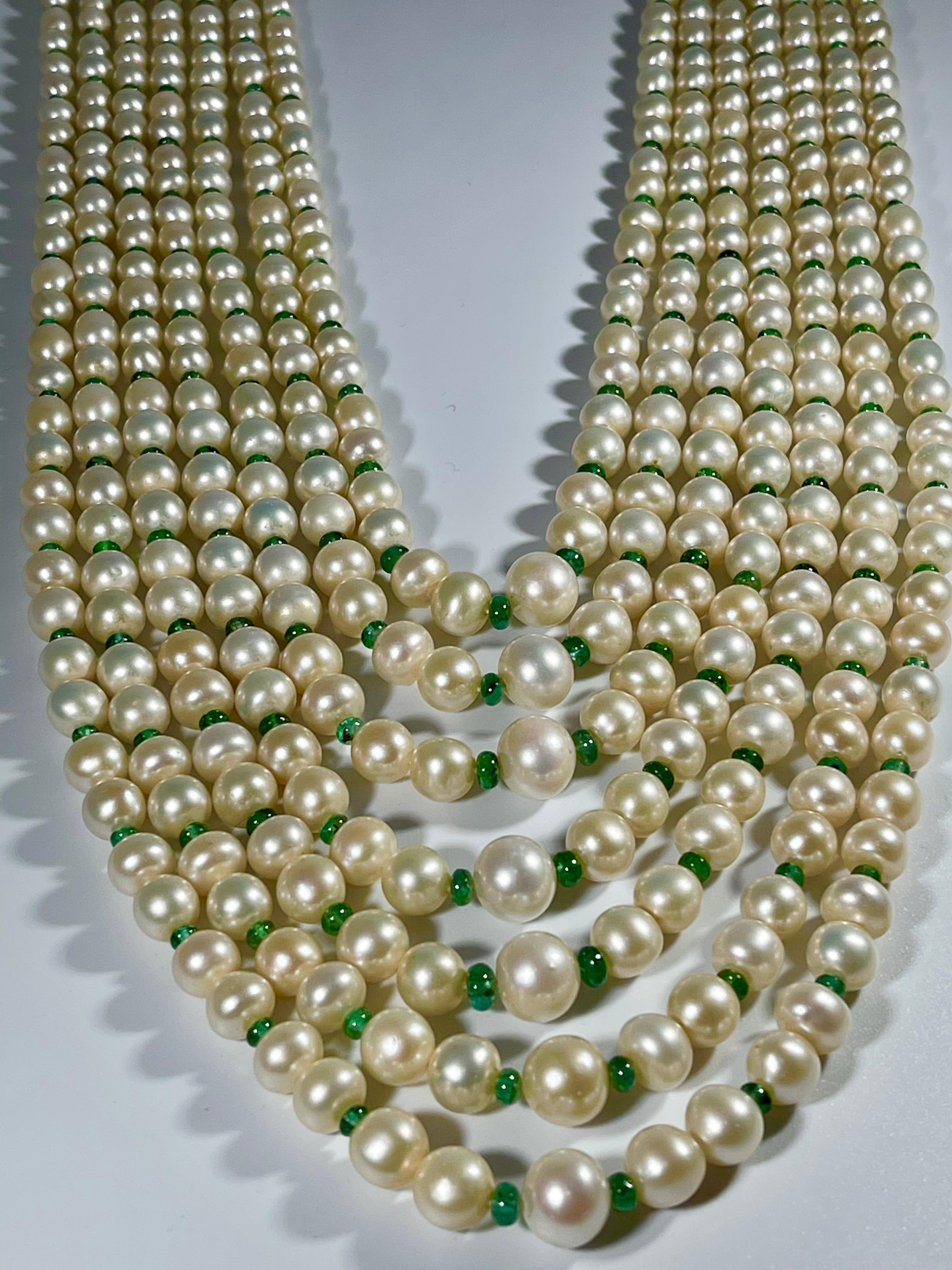 Collier opéra à 7 rangs de perles d'eau douce, perles d'émeraude et fermoir à scie 14 carats en vente 9