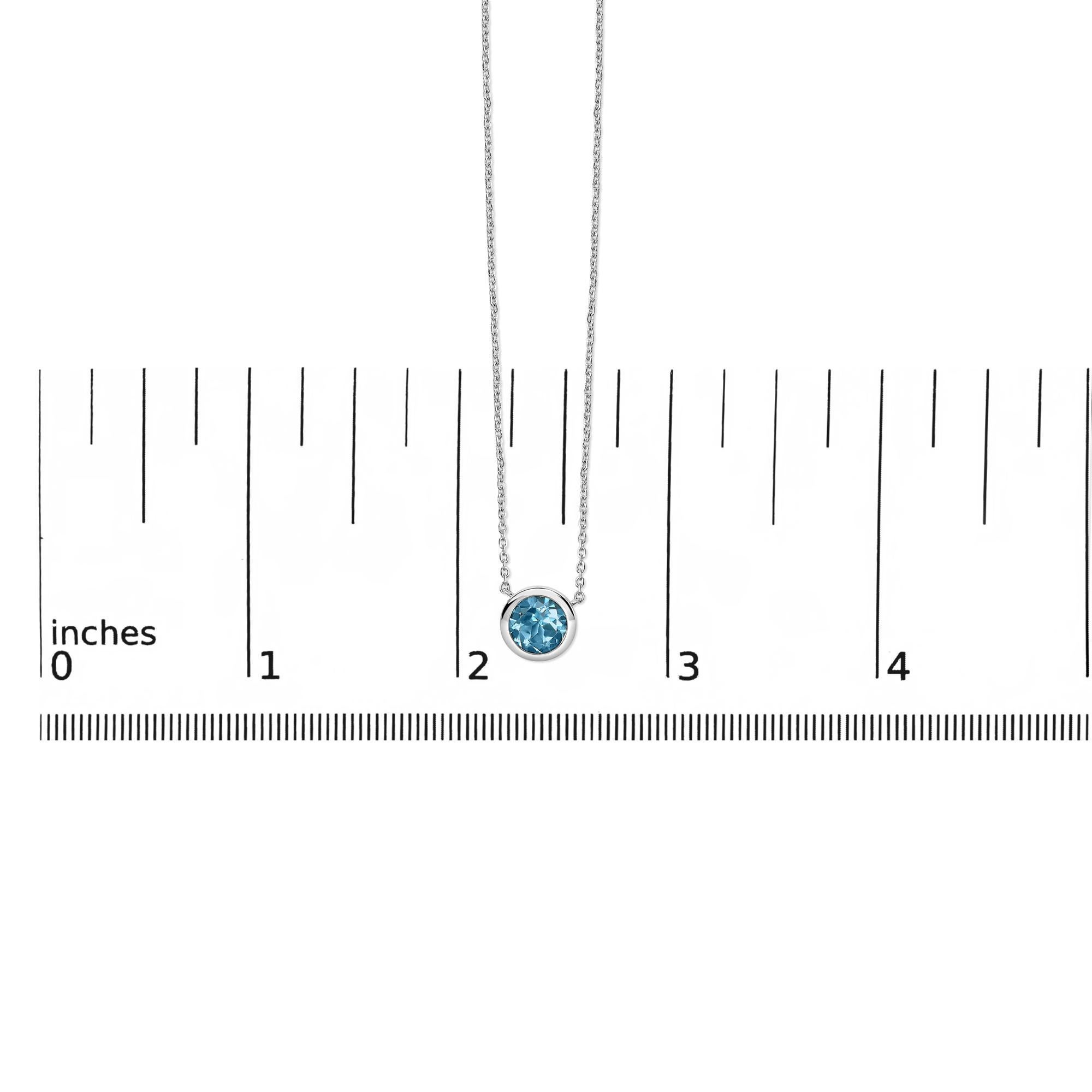 Collana con ciondolo di topazio blu creato con castone da 7 mm in A. Silver - 18