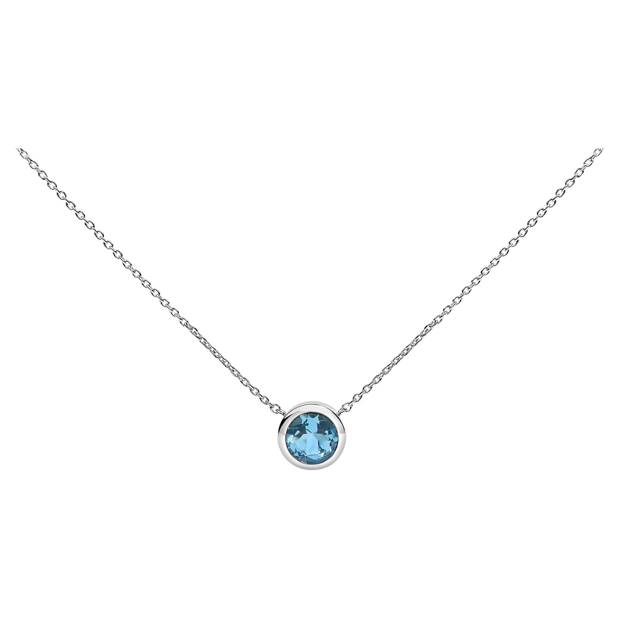 Collana con ciondolo di topazio blu creato con castone da 7 mm in A. Silver - 18" pollici