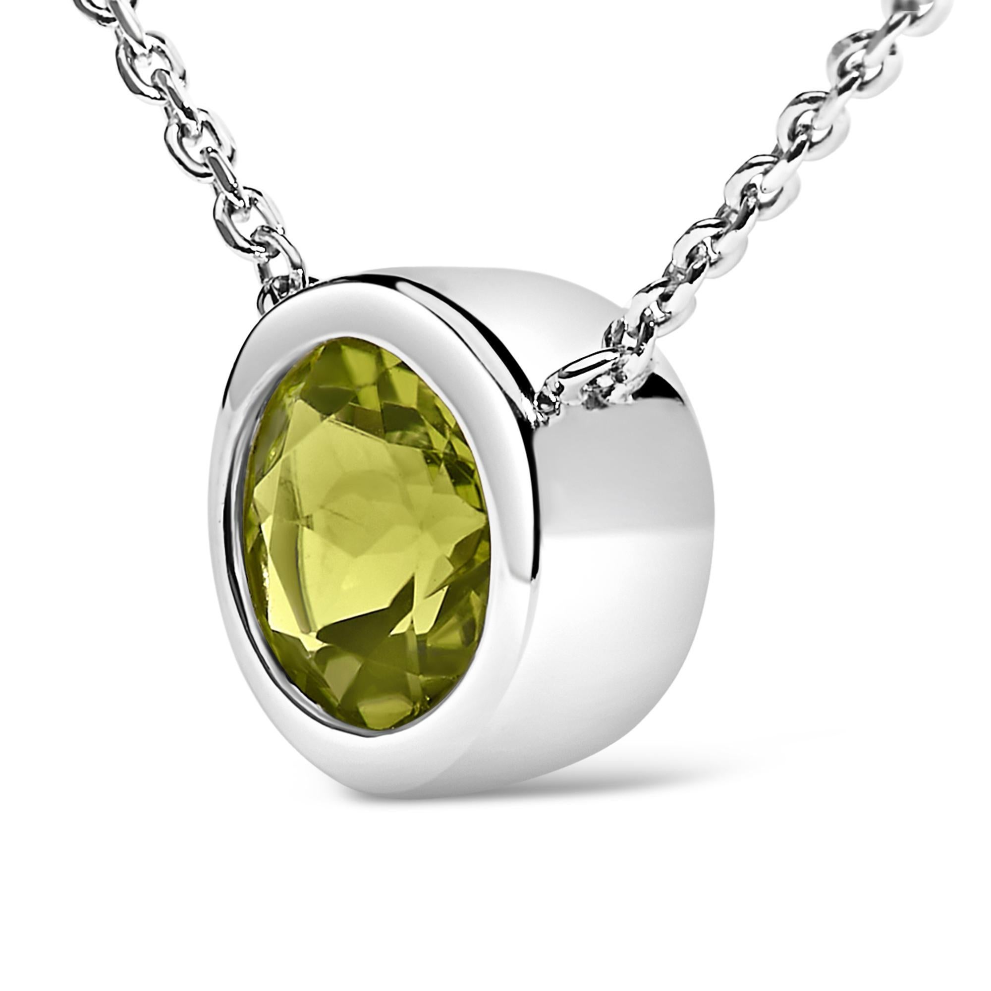 Moderno Collana con ciondolo di peridoto verde creato con castone da 7 mm in argento - 18