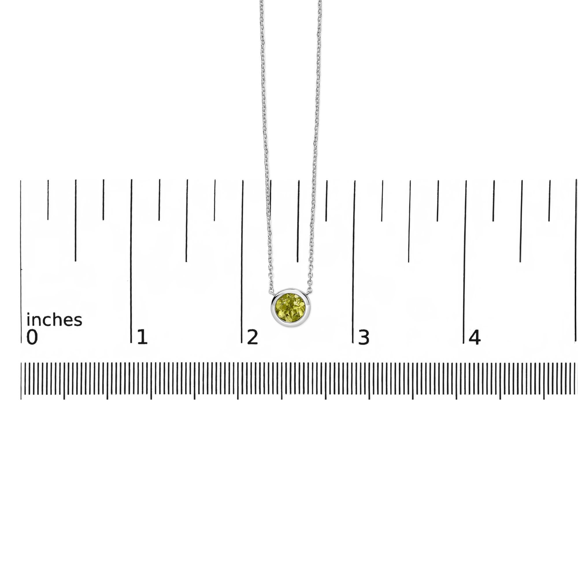 Collana con ciondolo di peridoto verde creato con castone da 7 mm in argento - 18