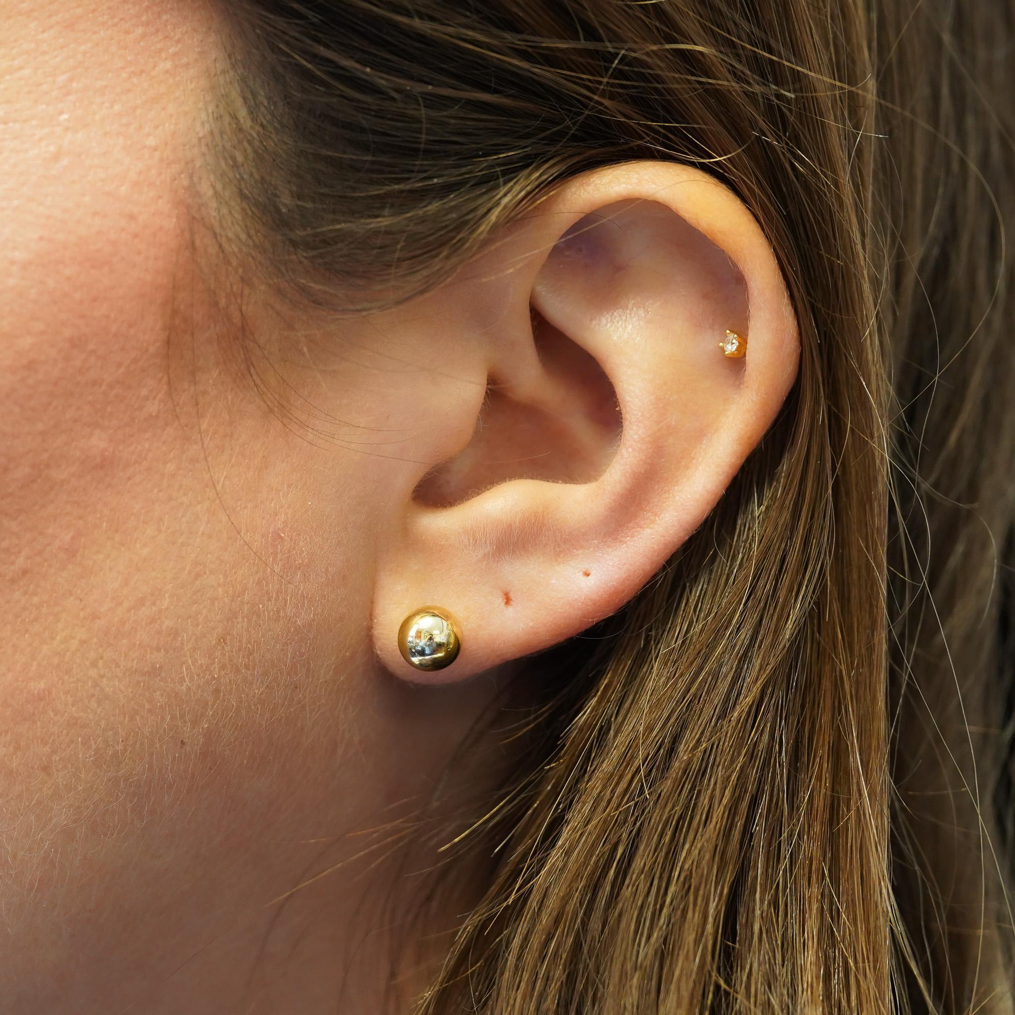 Women's 7mm Classic 14K Solid Gold Ball Stud Earrings For Sale
