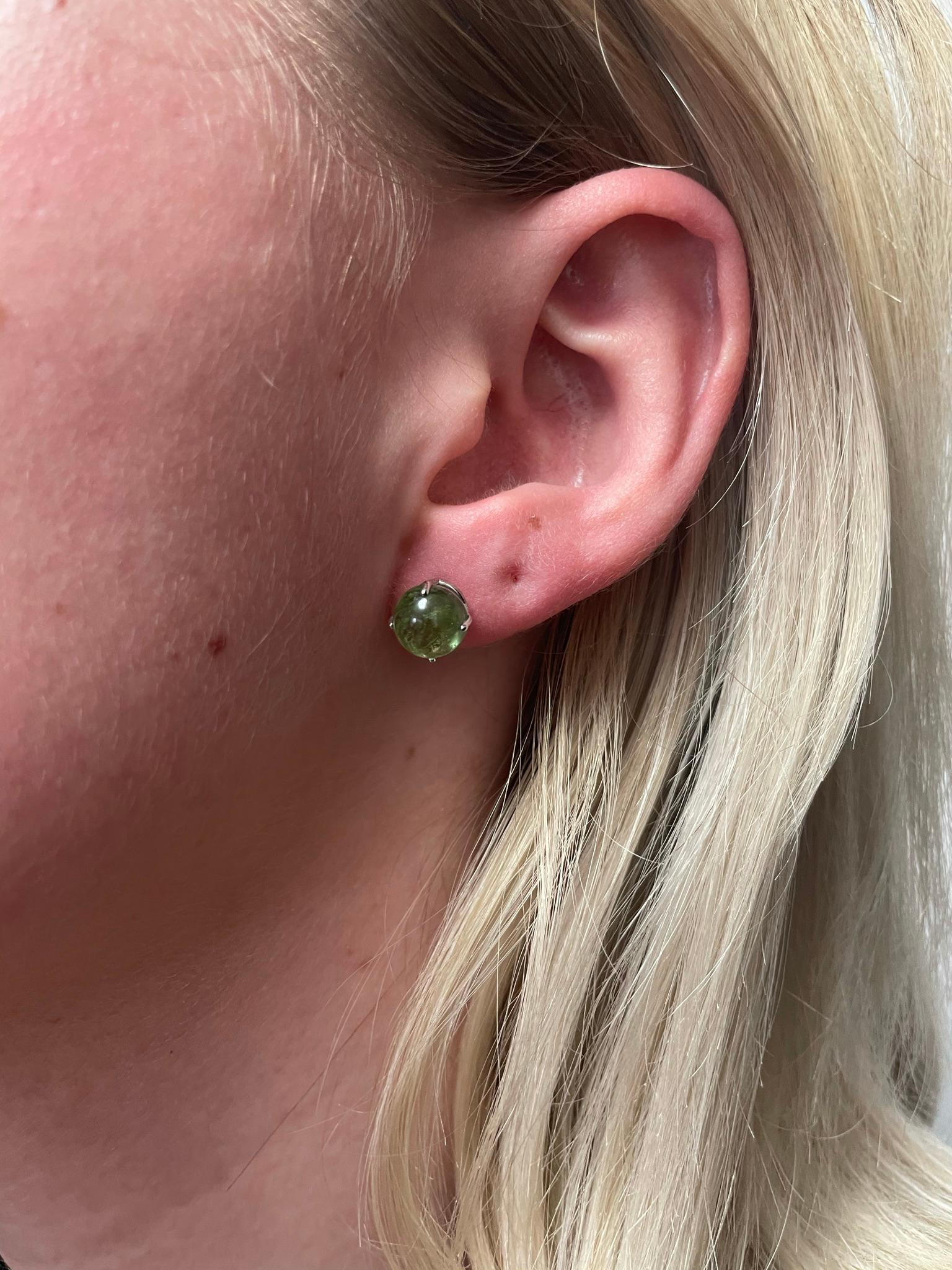 Green Tourmaline Round Cabochon Stud Earrings Made in 14 Karat White Gold In New Condition In New York, NY
