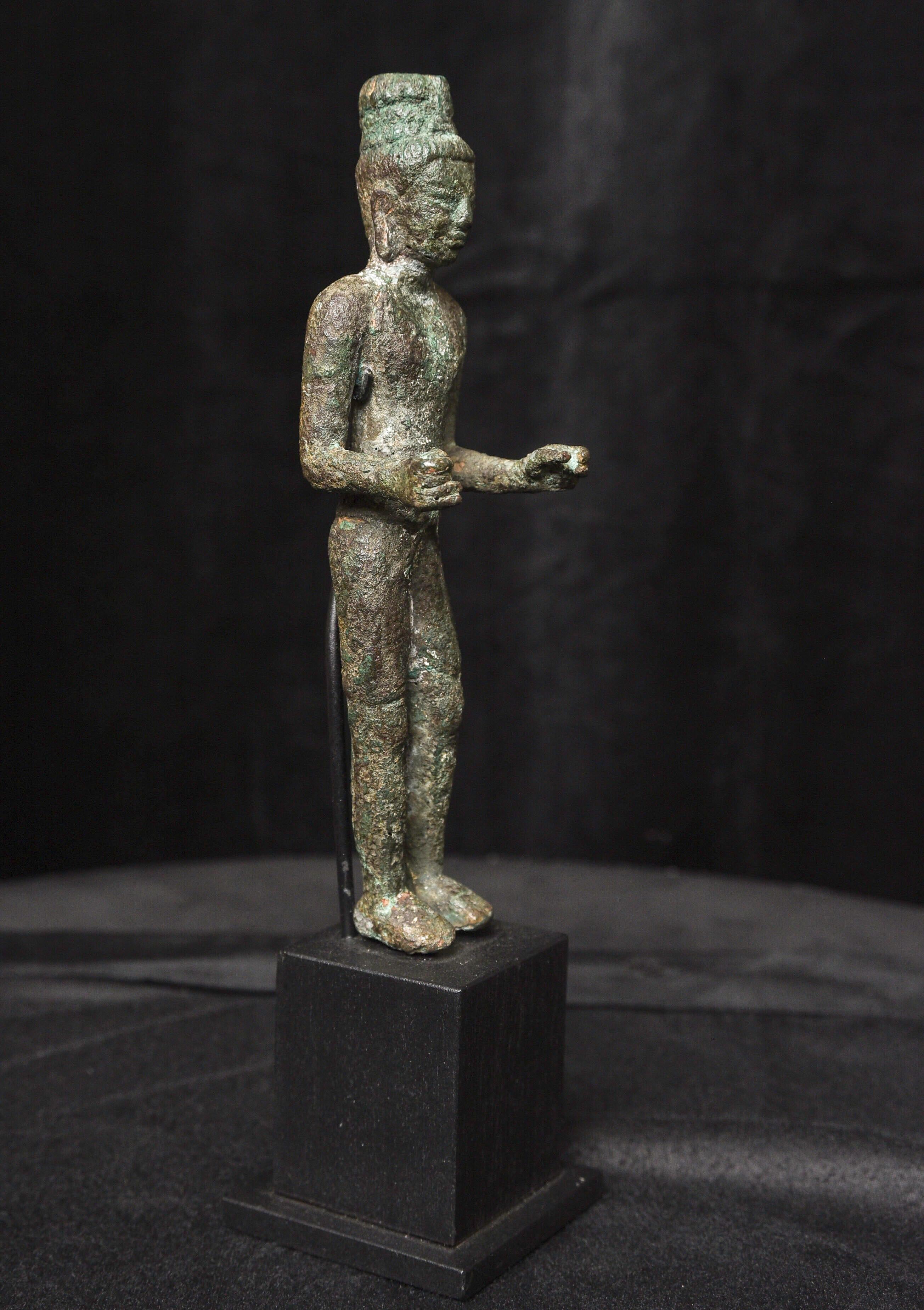 18th Century and Earlier 7th/9thC Solid-Cast Bronze Prakhon Chai Buddha or Bodhisattva - 9688 For Sale