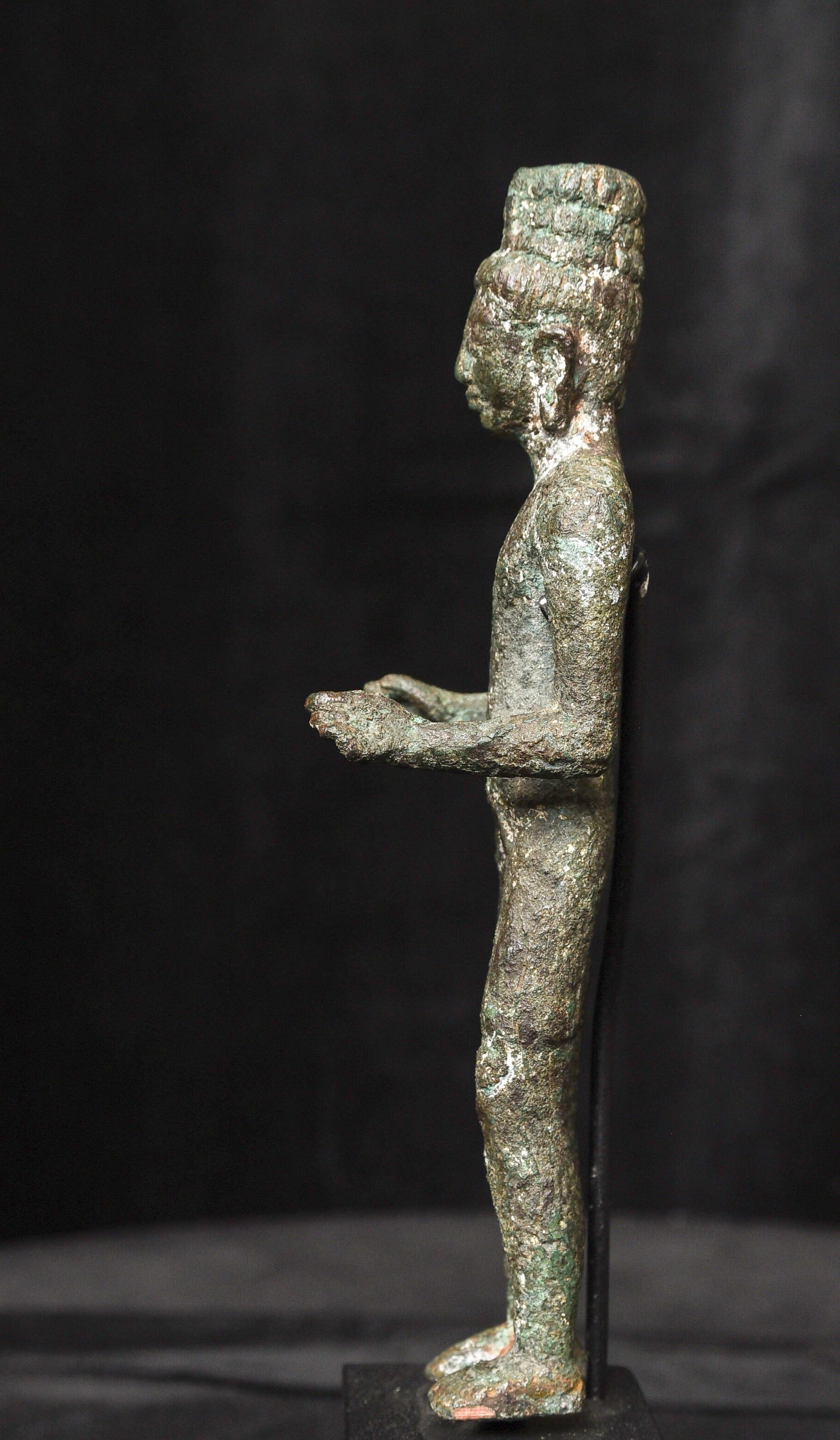 7th/9thC Solid-Cast Bronze Prakhon Chai Buddha or Bodhisattva - 9688 For Sale 3