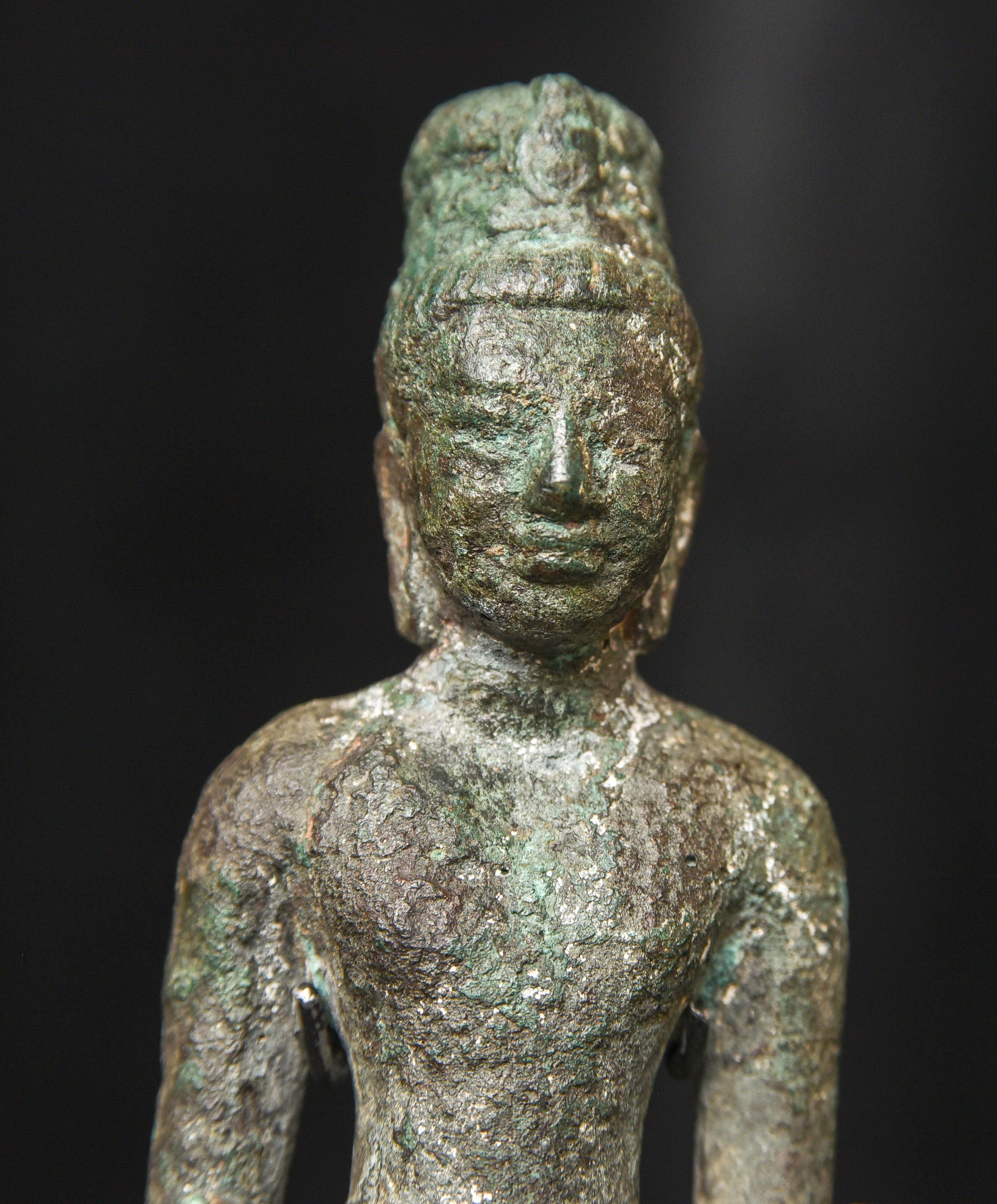 7th/9thC Solid-Cast Bronze Prakhon Chai Buddha or Bodhisattva - 9688 For Sale 11