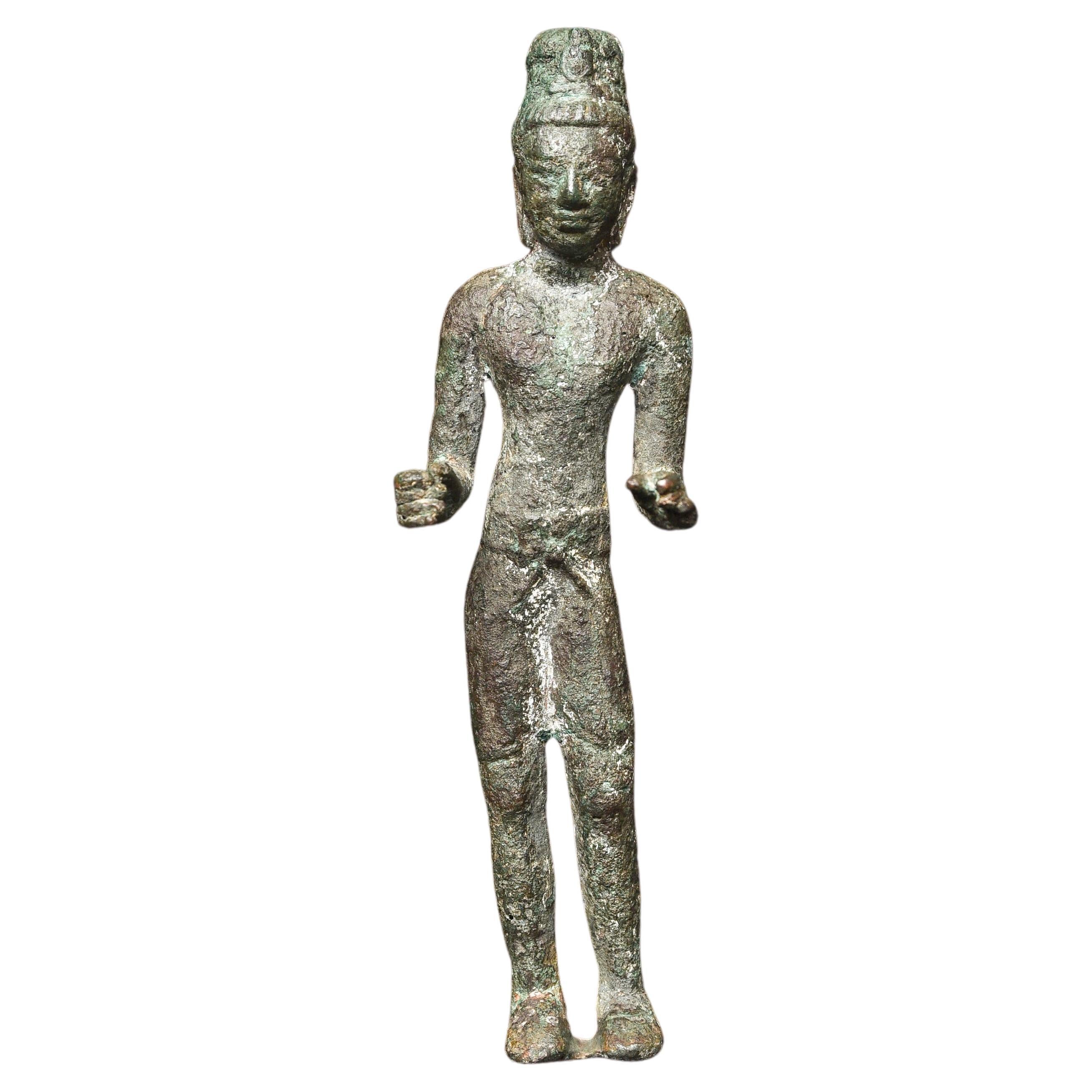 Bouddha ou bodhisattva Prakhon Chai en bronze massif du 7e/9e siècle - 9688 en vente