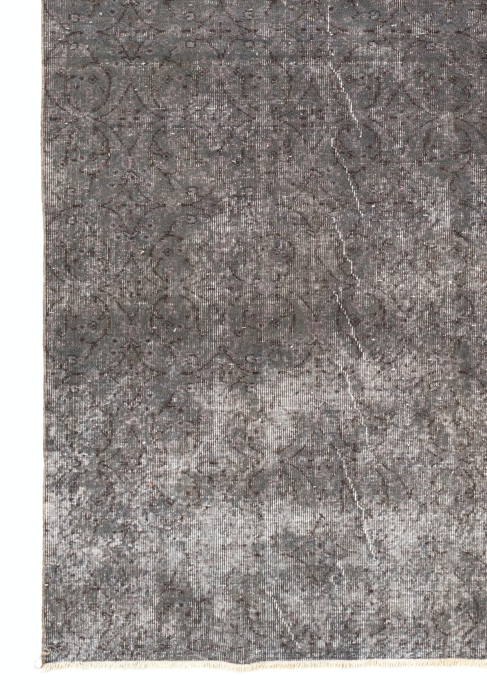 7x10 Ft Türkischer handgefertigter Teppich in Grau für moderne Wohnungen, Vintage-Teppich im Used-Look im Zustand „Gut“ im Angebot in Philadelphia, PA