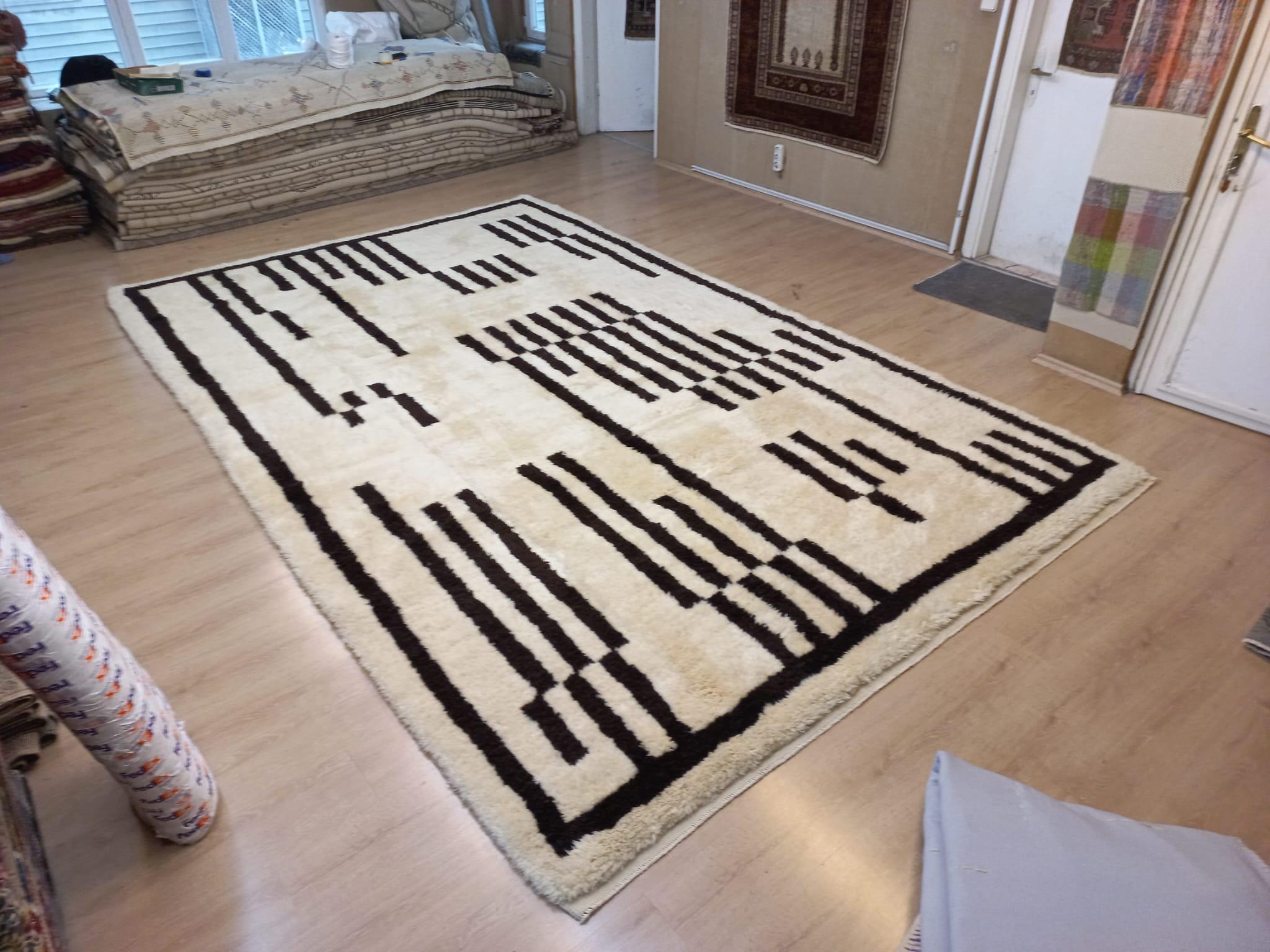 Alfombra Tulu Contemporánea Anudada a Mano de 7x10 pies. 100% lana. Opciones personalizadas disponibles Anudado a mano en venta