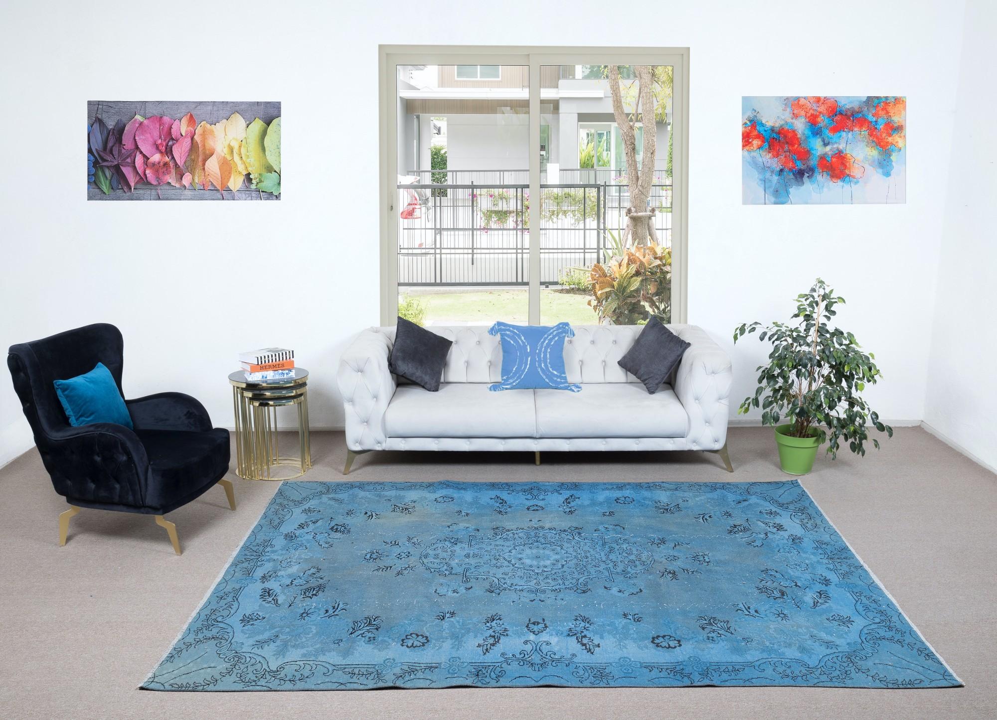 7x10 Ft Light Blue Modern Area Rug, Sky Blue Carpet, Handmade Living Room Carpet In Good Condition For Sale In Philadelphia, PA