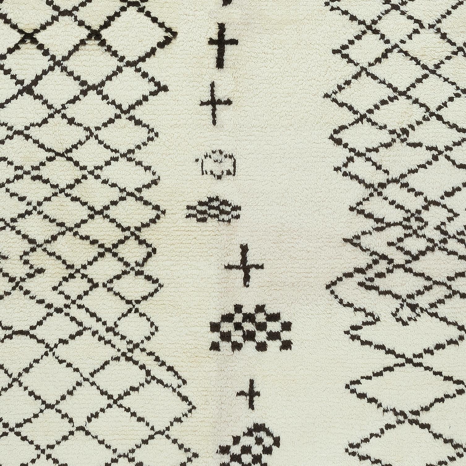 Contemporary 7x10 Ft Modern Moroccan Tulu Rug, 100% Natural Wool, Beni Ourain Carpet For Sale