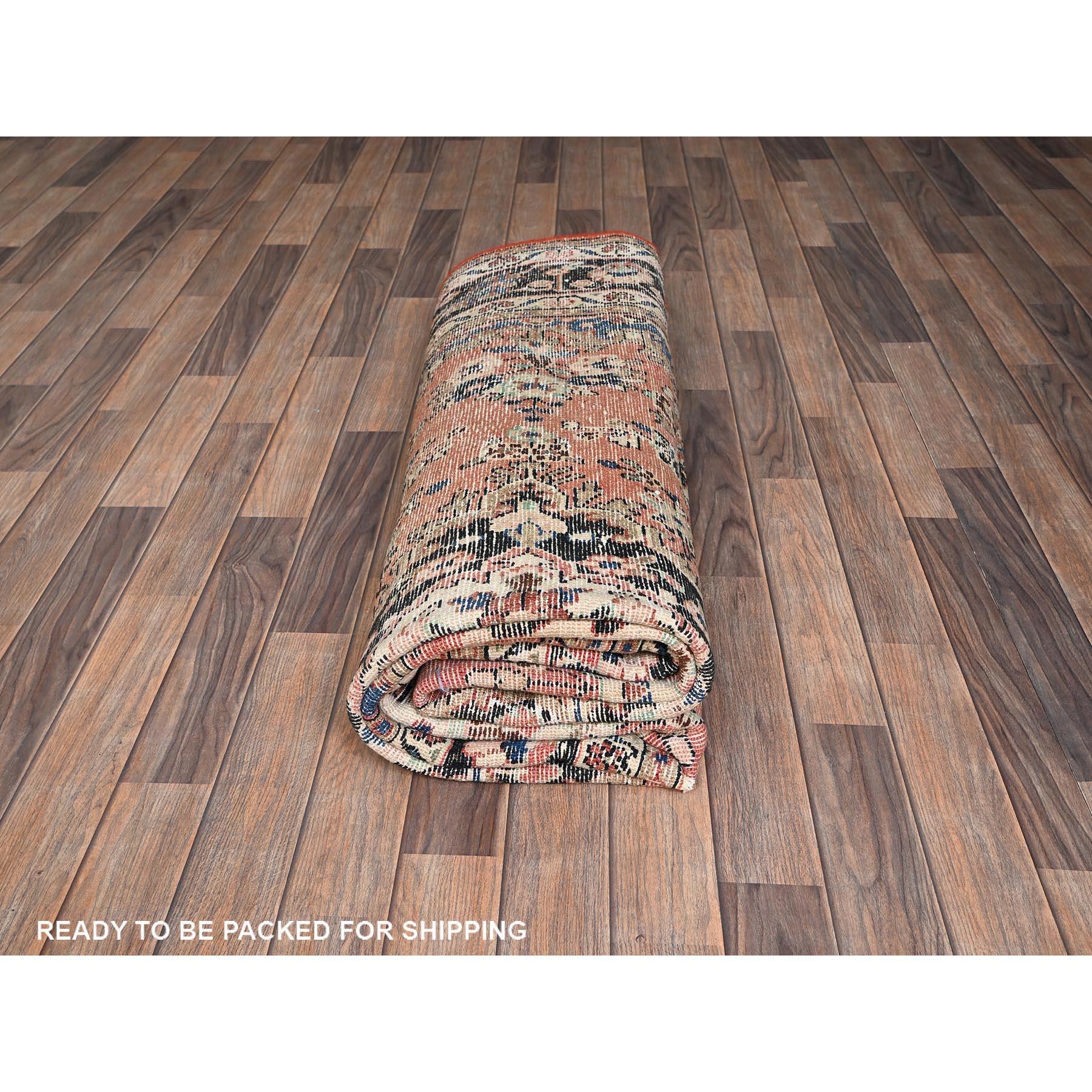 7'x10' Rose Pink Vintage Persian Bibikabad Hand Knotted Soft Wool Clean Rug im Angebot 3