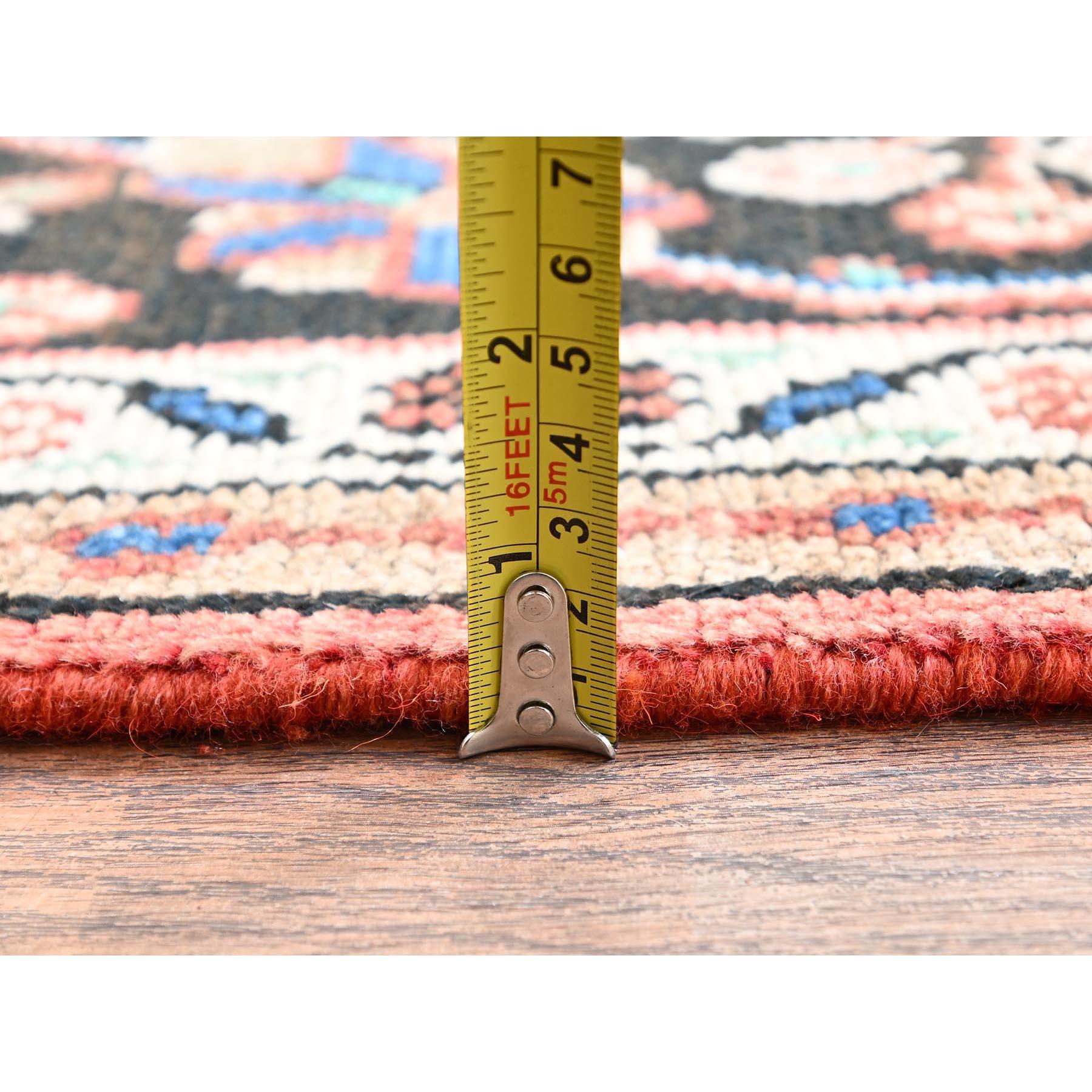 7'x10' Rose Pink Vintage Persian Bibikabad Hand Knotted Soft Wool Clean Rug im Angebot 4