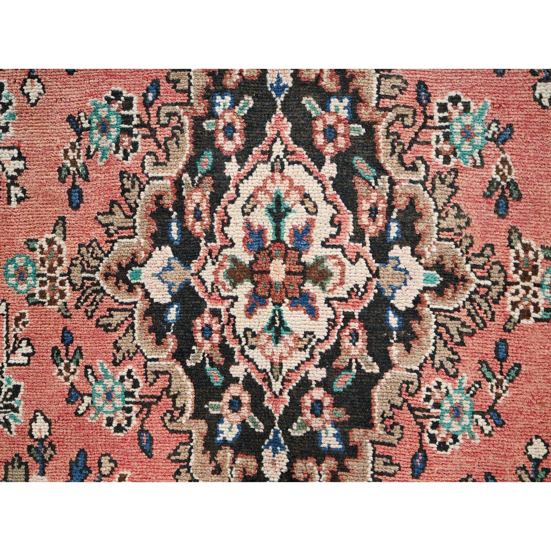 7'x10' Rose Pink Vintage Persian Bibikabad Hand Knotted Soft Wool Clean Rug im Angebot 2