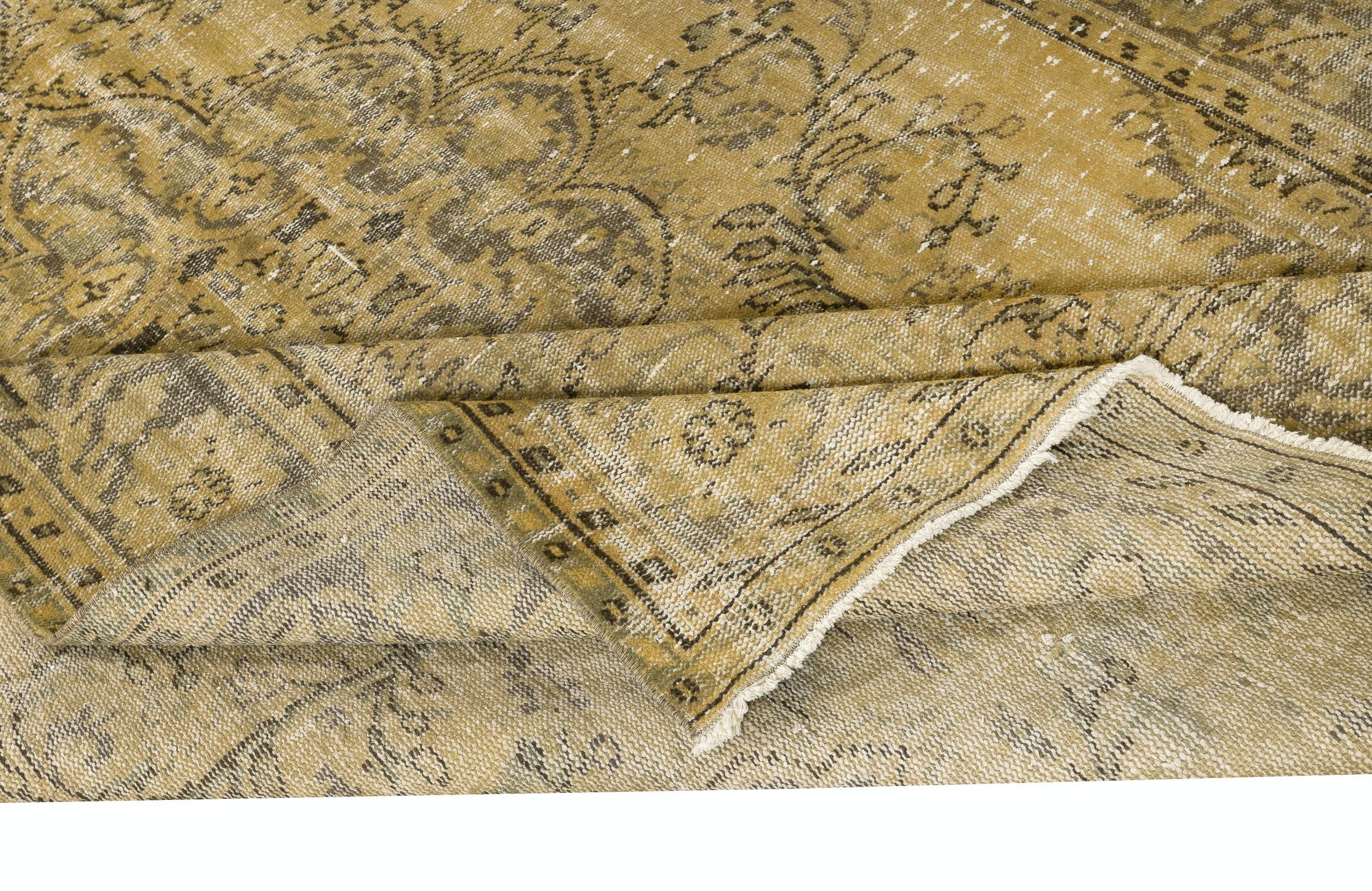 Country 7x10.3 Ft Vintage Handmade Area Rug for Living Room. Sun Faded Turkish Carpet For Sale