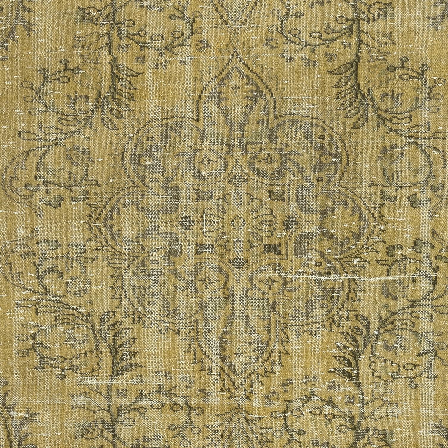 7x10.3 Ft Vintage Handmade Area Rug for Living Room. Sun Faded Turkish Carpet In Good Condition For Sale In Spring Valley, NY