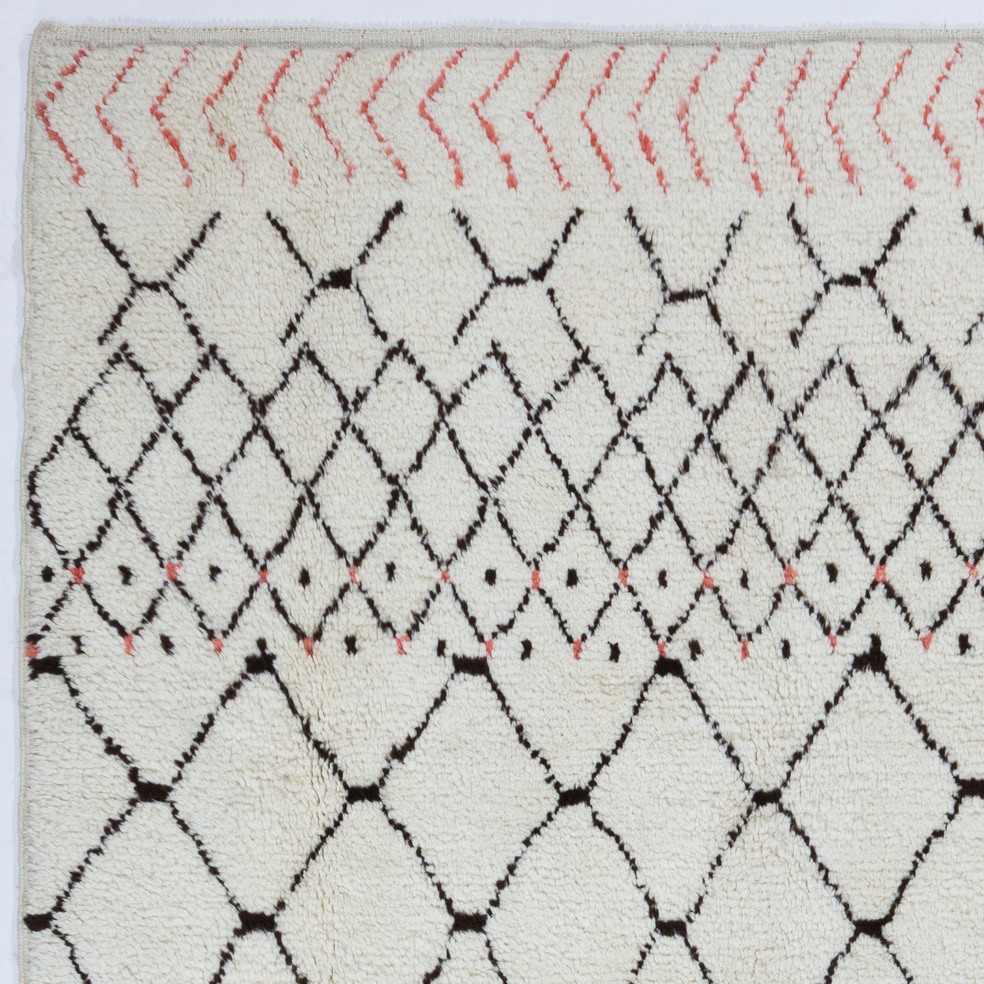 7x10.4 Ft Handgefertigter Tulu-Teppich im marokkanischen Stil. 100% Wolle. Kundenspezifische Optionen verfügbar im Angebot 1