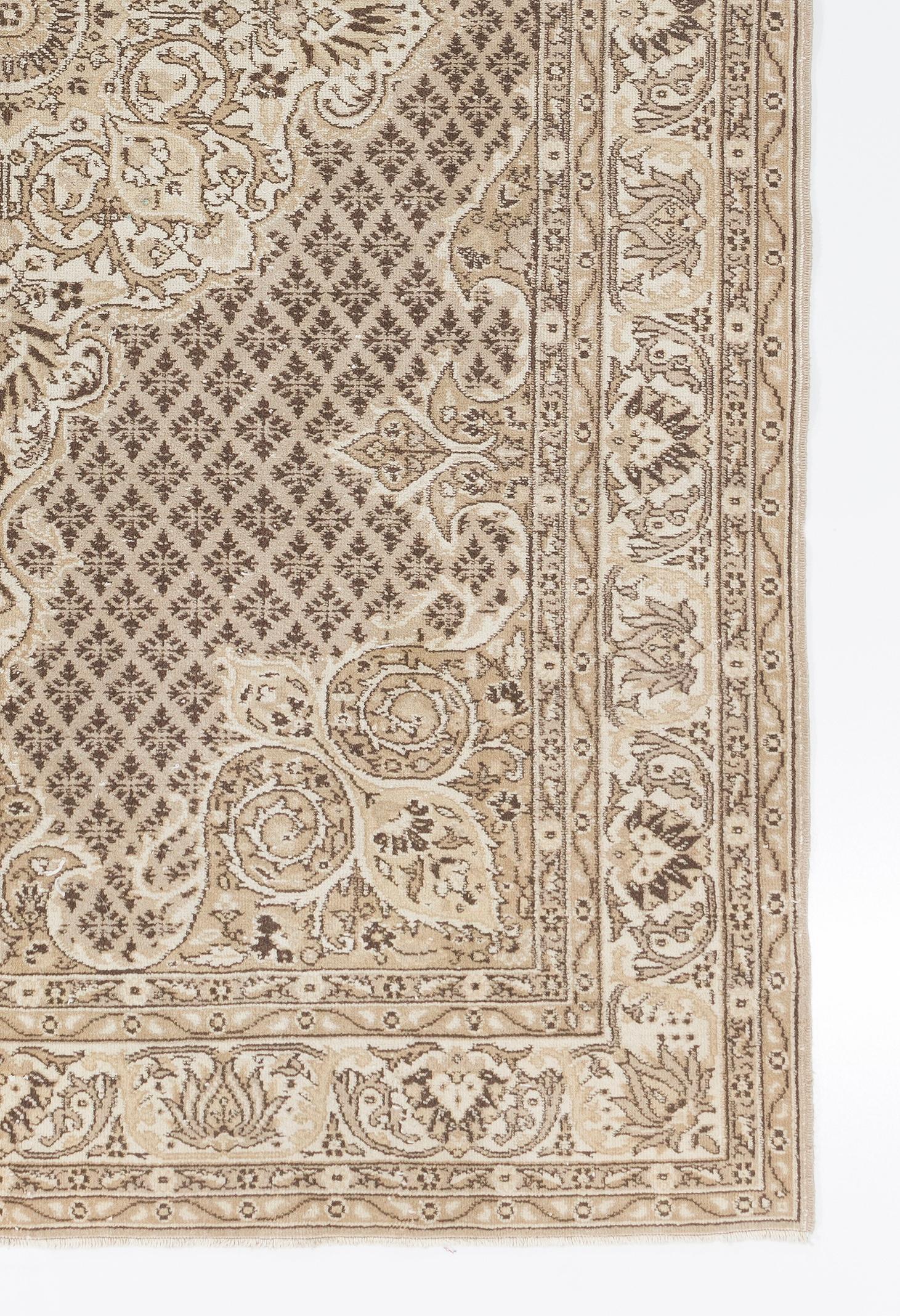 7x10.4 Ft Handgefertigter Oushak-Teppich in Beige. Vintage-Teppich für Bauernhaus-Dekor im Zustand „Gut“ im Angebot in Spring Valley, NY