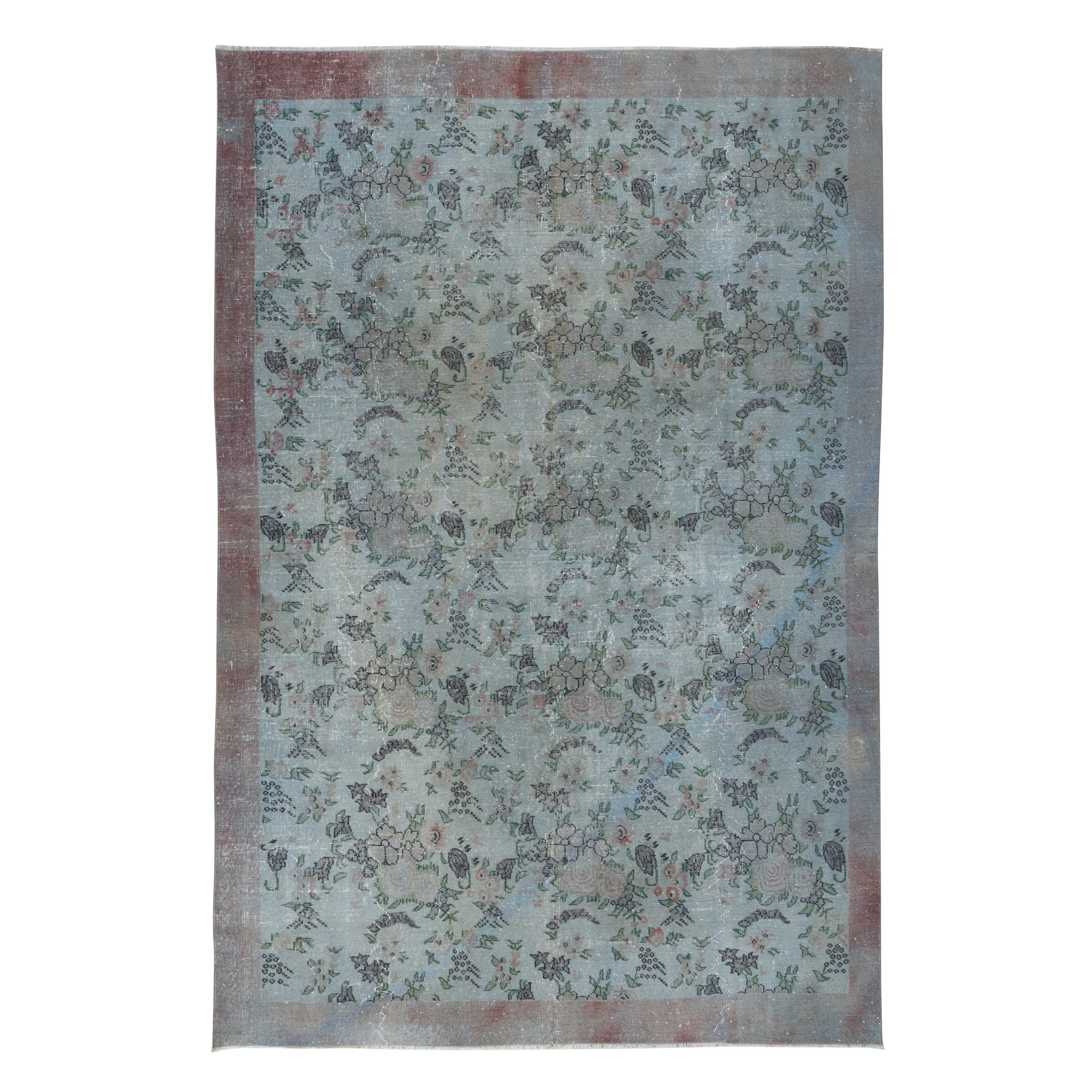7x10.4 Ft Handmade Turkish Rug with Solid Red Border & Light Blue Background (Tapis turc fait main avec bordure rouge unie et fond bleu clair) en vente