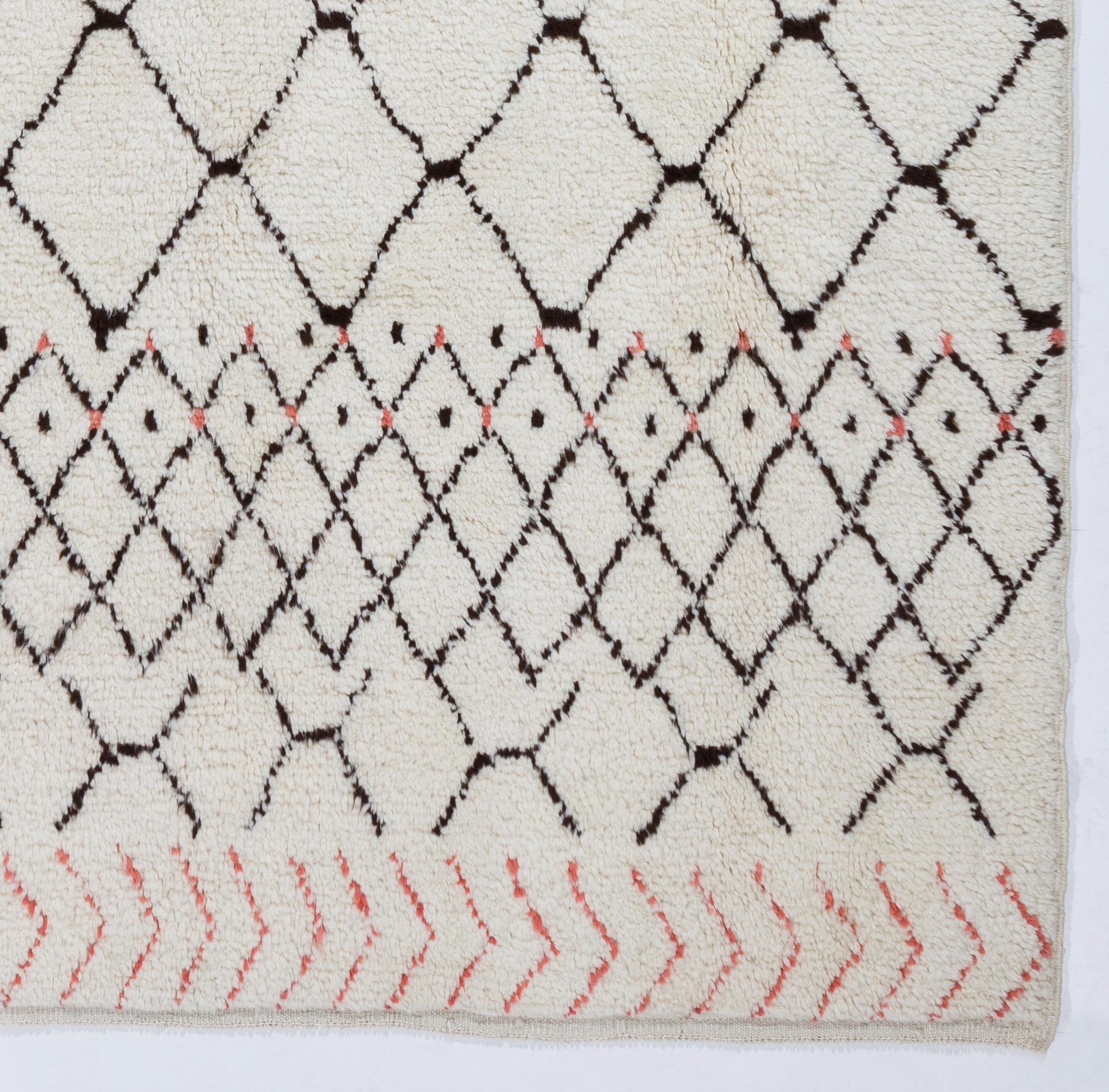 Hand-Knotted 7x10.4 Ft Moroccan Tulu Rug. 100% Wool. Modern Carpet. Custom Options Available For Sale