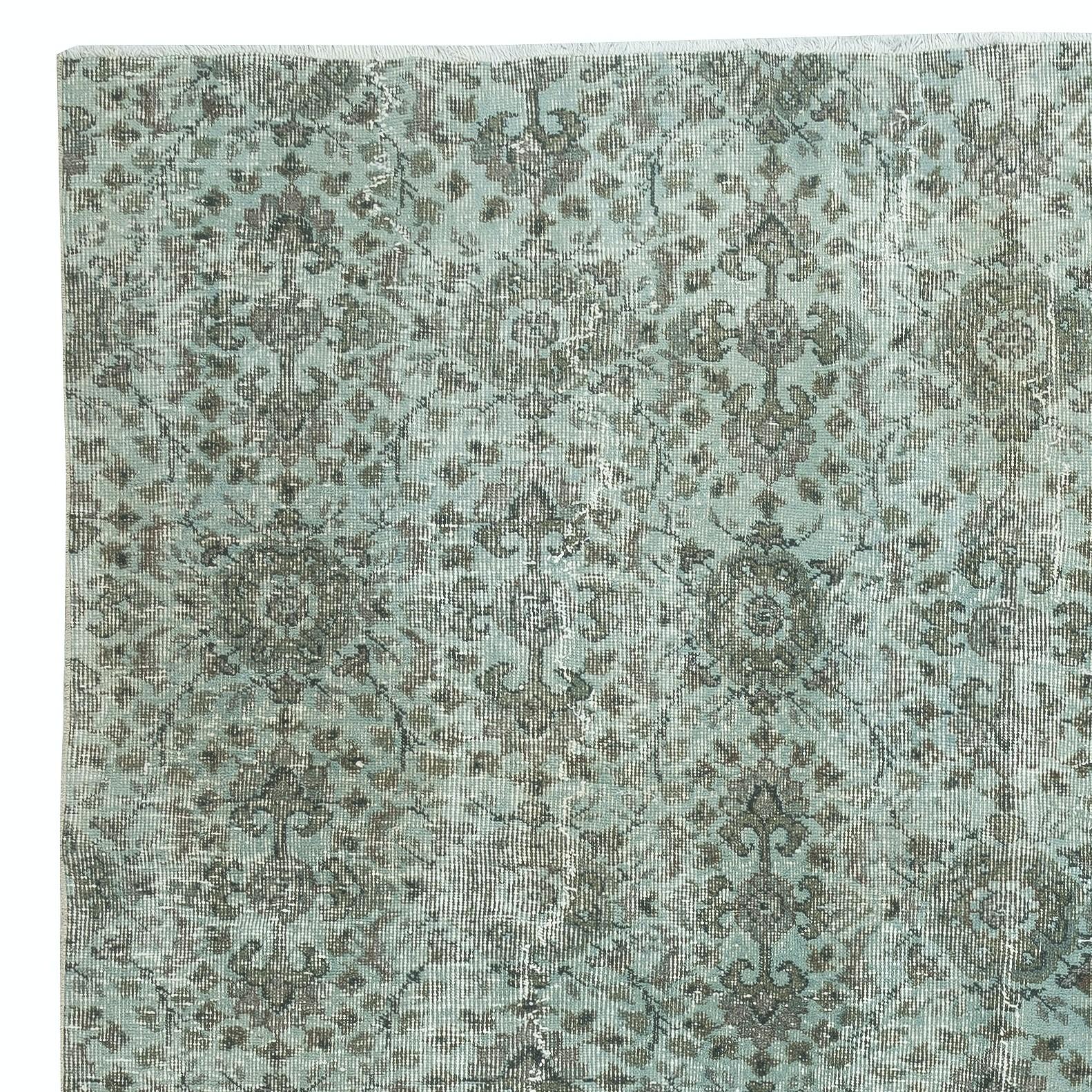 Turco Tappeto per l'area blu chiaro in lana sovratinta 7x10,4 Ft. Tappeto grande dal design floreale moderno in vendita