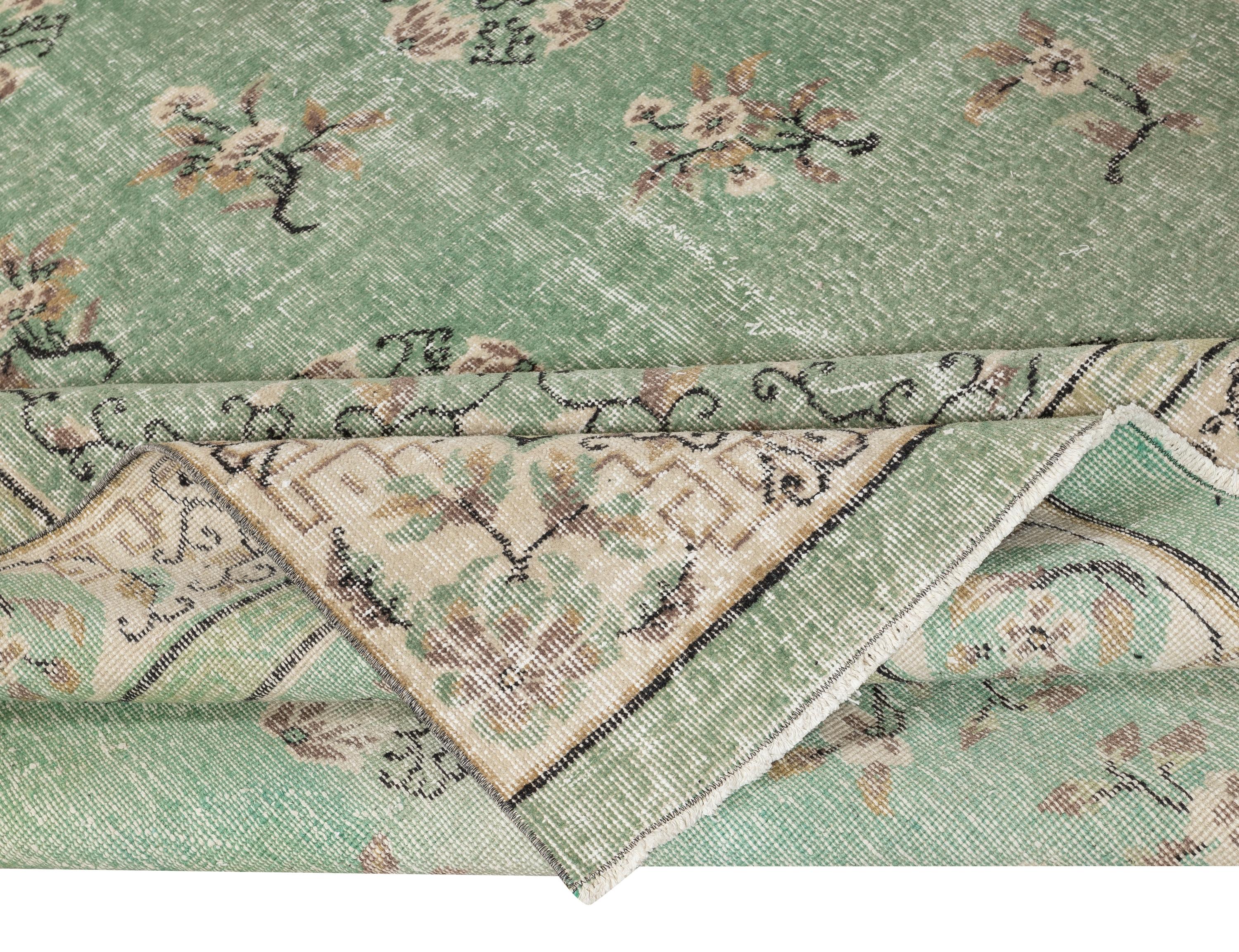 7x10.4 Ft Vintage Handgeknüpfter Türkischer Wollteppich. Chinesisches Art Déco inspiriert, grün (Art déco) im Angebot