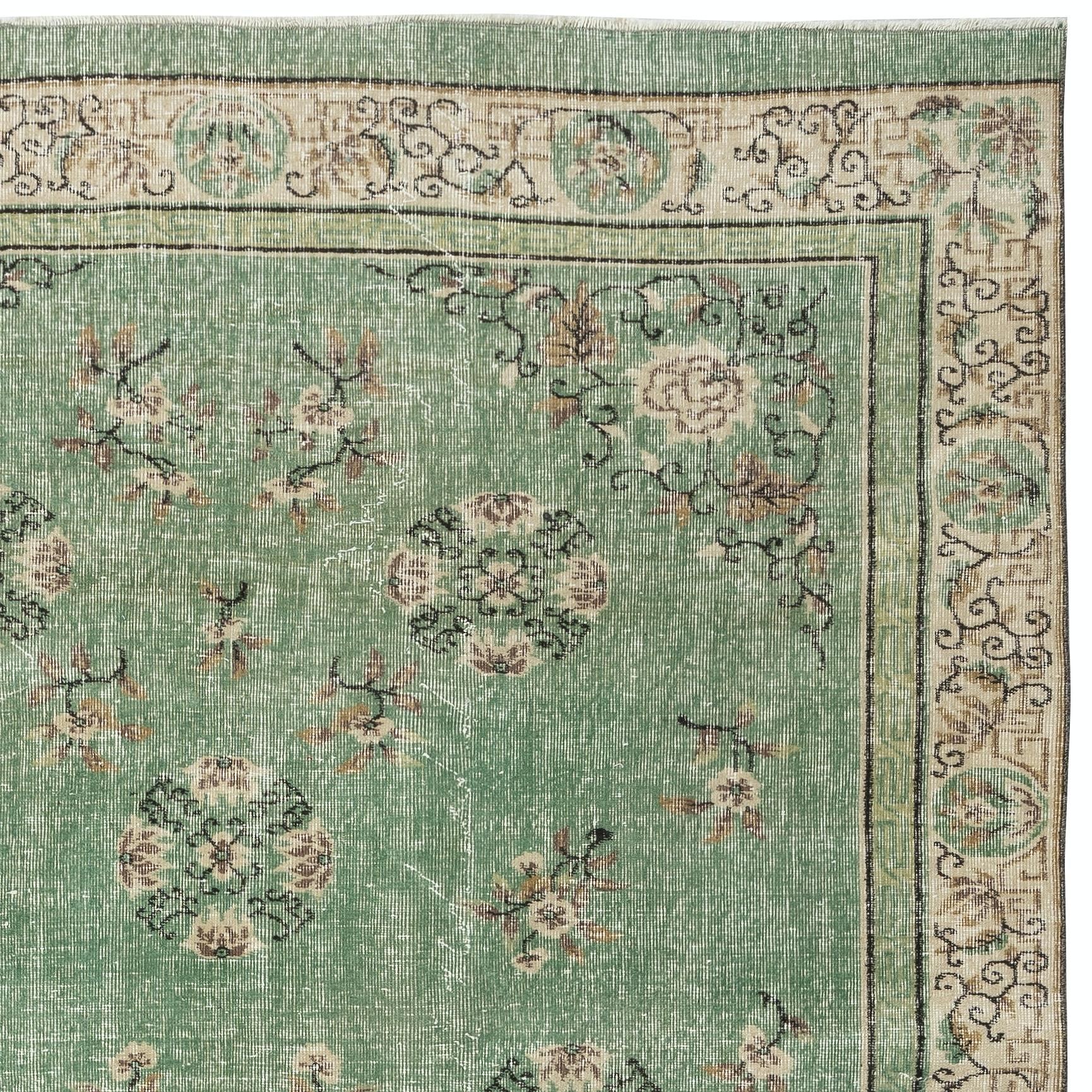 7x10.4 Ft Vintage Handgeknüpfter Türkischer Wollteppich. Chinesisches Art Déco inspiriert, grün (Mitte des 20. Jahrhunderts) im Angebot