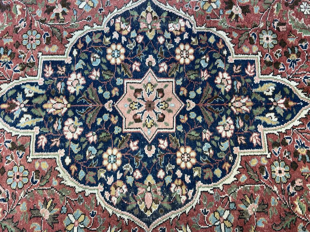 Oushak 7x10.4 Ft Vintage Handmade Turkish Room Size Rug in Red & Blue with Wool Pile For Sale