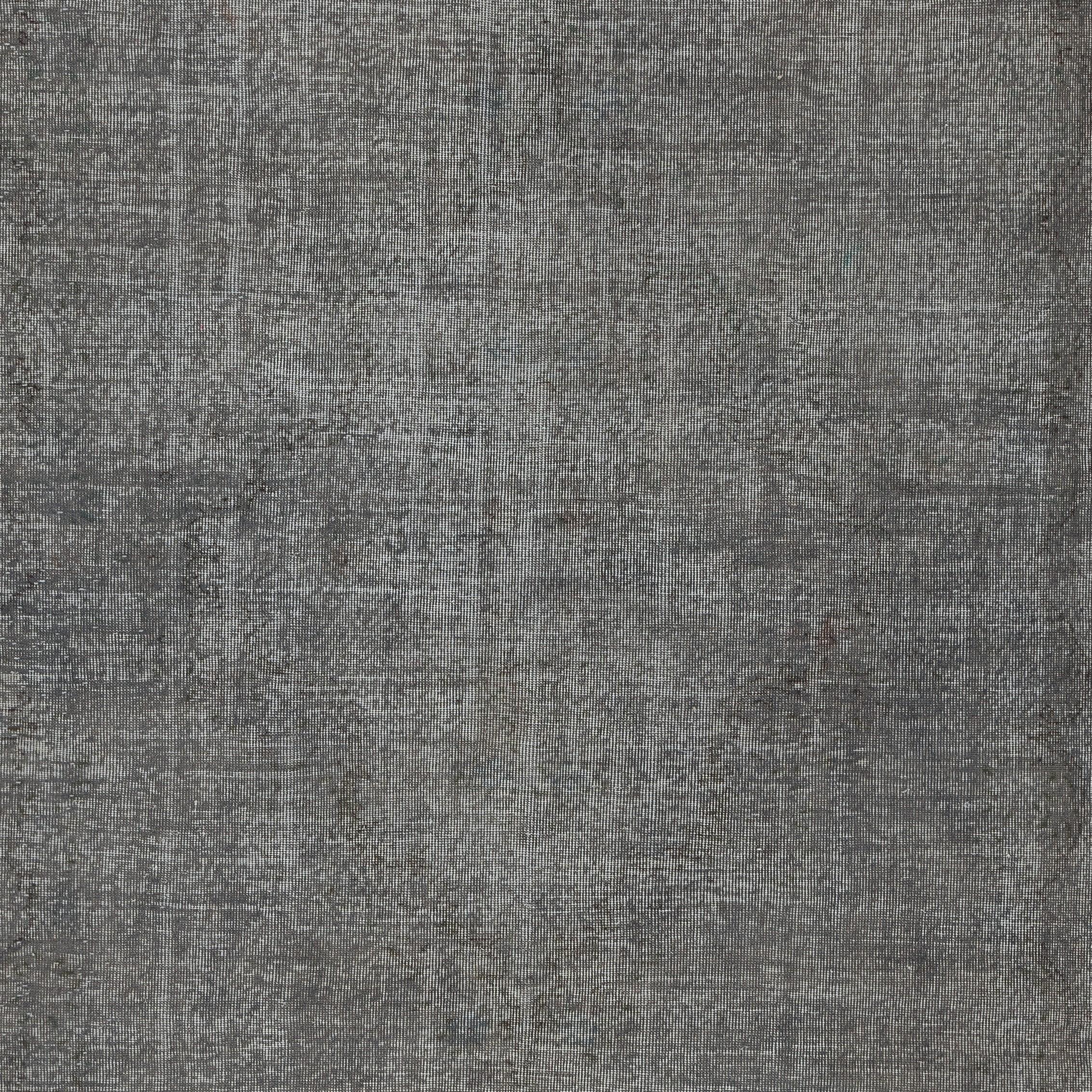 7x10.4 Ft Vintage Rug Overdyed in Grau f�ür moderne Interieurs. Handgefertigt in der Türkei (Türkisch) im Angebot