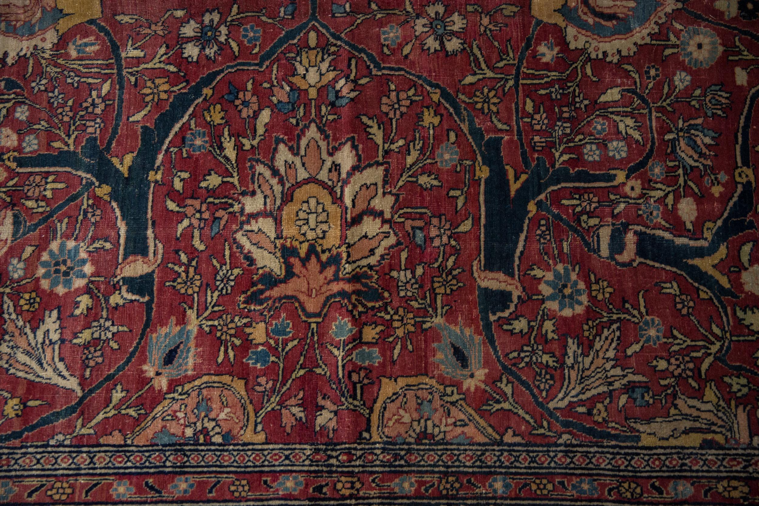 Tapis ancien de Tabriz raffin en vente 1