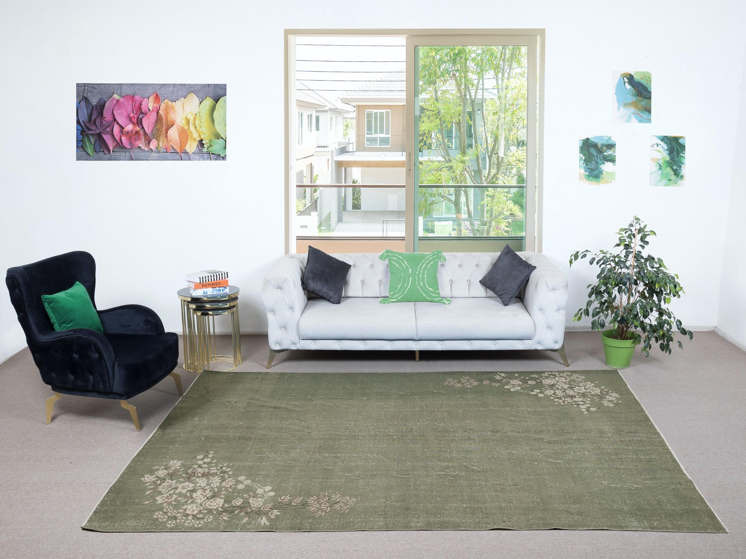 Infuse your home with the timeless beauty of this traditional vintage handmade Turkish rug, a hand-knotted masterpiece crafted from a luxurious blend of wool and cotton. Woven by skilled artisans using centuries-old techniques, this rug features