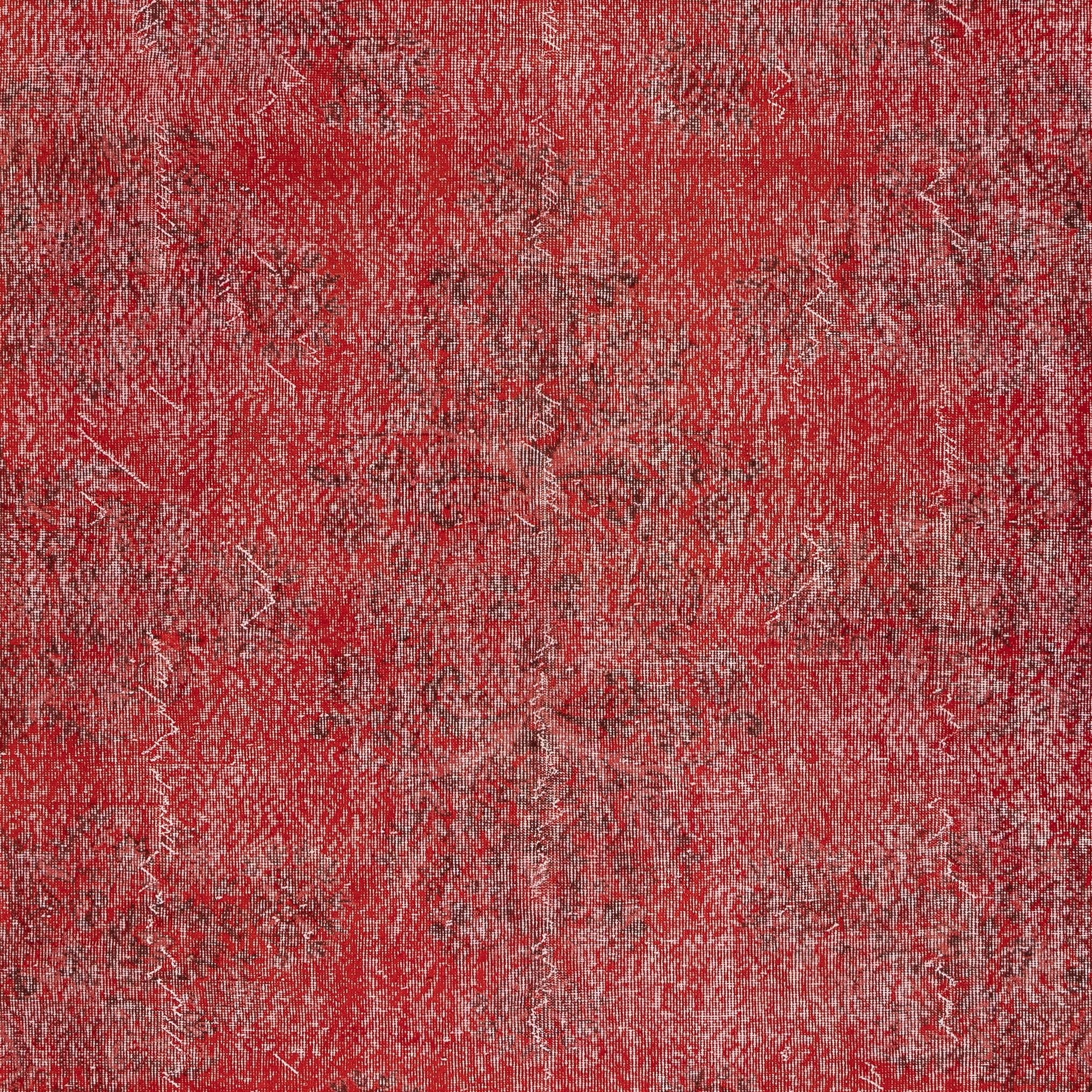 7x10.6 Ft Rot überfärbter Vintage Teppich, handgeknüpft in der Türkei für moderne Interieurs (Türkisch) im Angebot