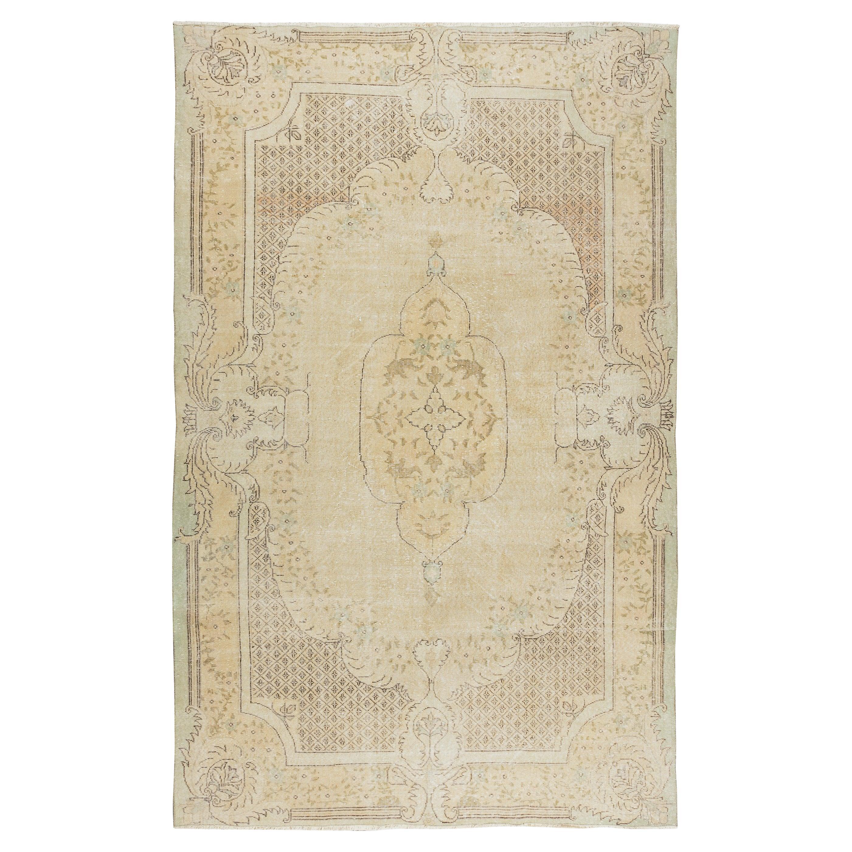 7x10.6 Ft Handgefertigter antiker gewaschener Oushak-Teppich im Vintage-Stil für das Wohnzimmer im Angebot