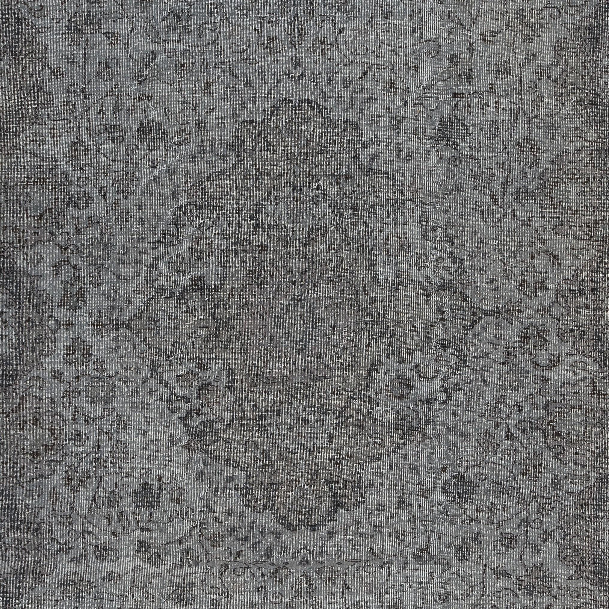 7x10.8 Ft Handgefertigter Türkischer Wollteppich. Vintage Overdyed Gray Teppich für modernes Zuhause (Handgeknüpft) im Angebot