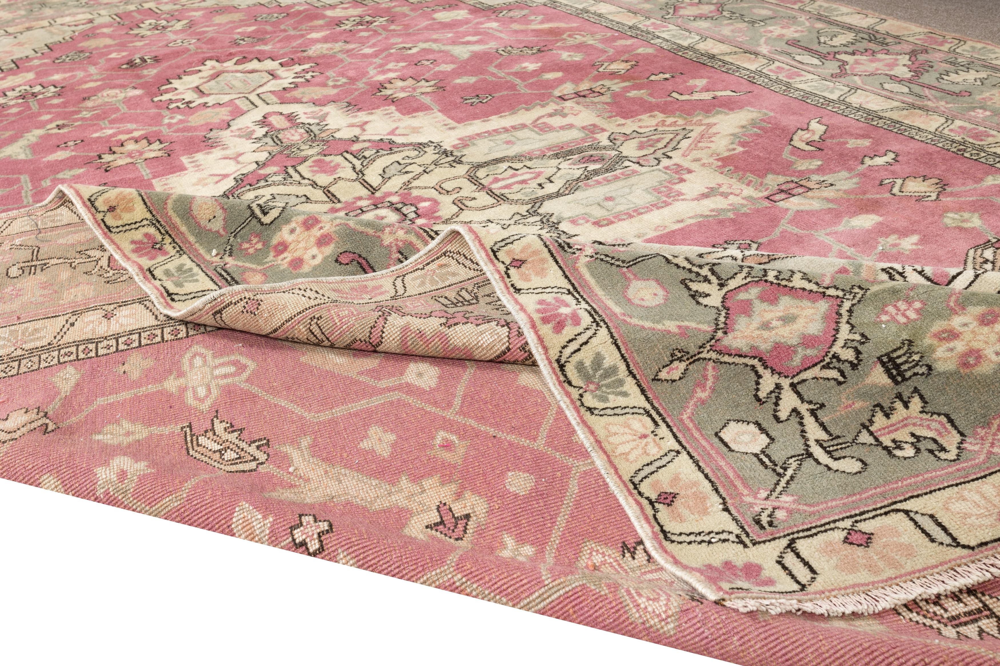 7x10.8 Ft Türkischer handgefertigter einzigartiger Teppich, Vintage-Teppich mit Medaillon-Design im Zustand „Gut“ im Angebot in Philadelphia, PA