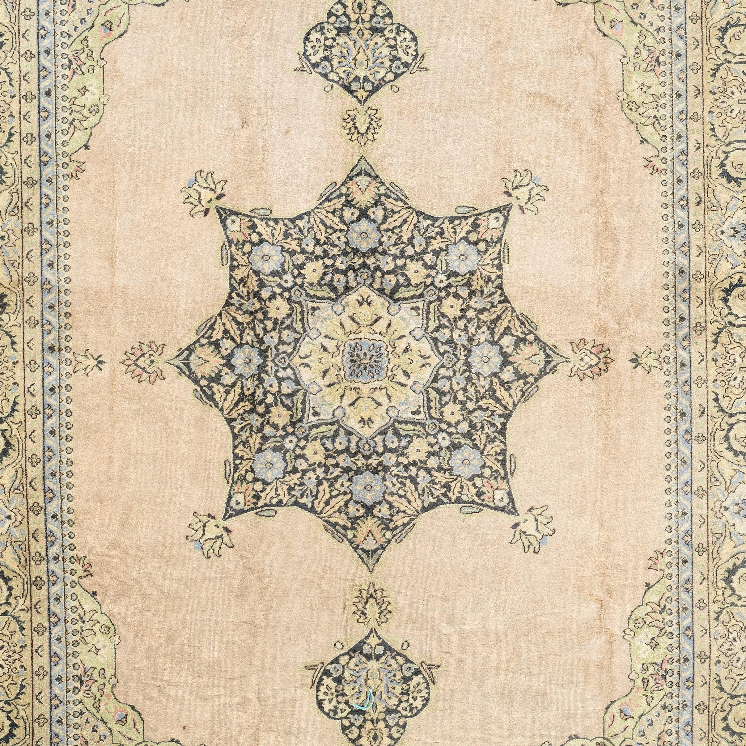 Tabriz Tappeto vintage Ladik turco annodato a mano 7x10.8 Ft, morbido vello di lana, ottime condizioni in vendita