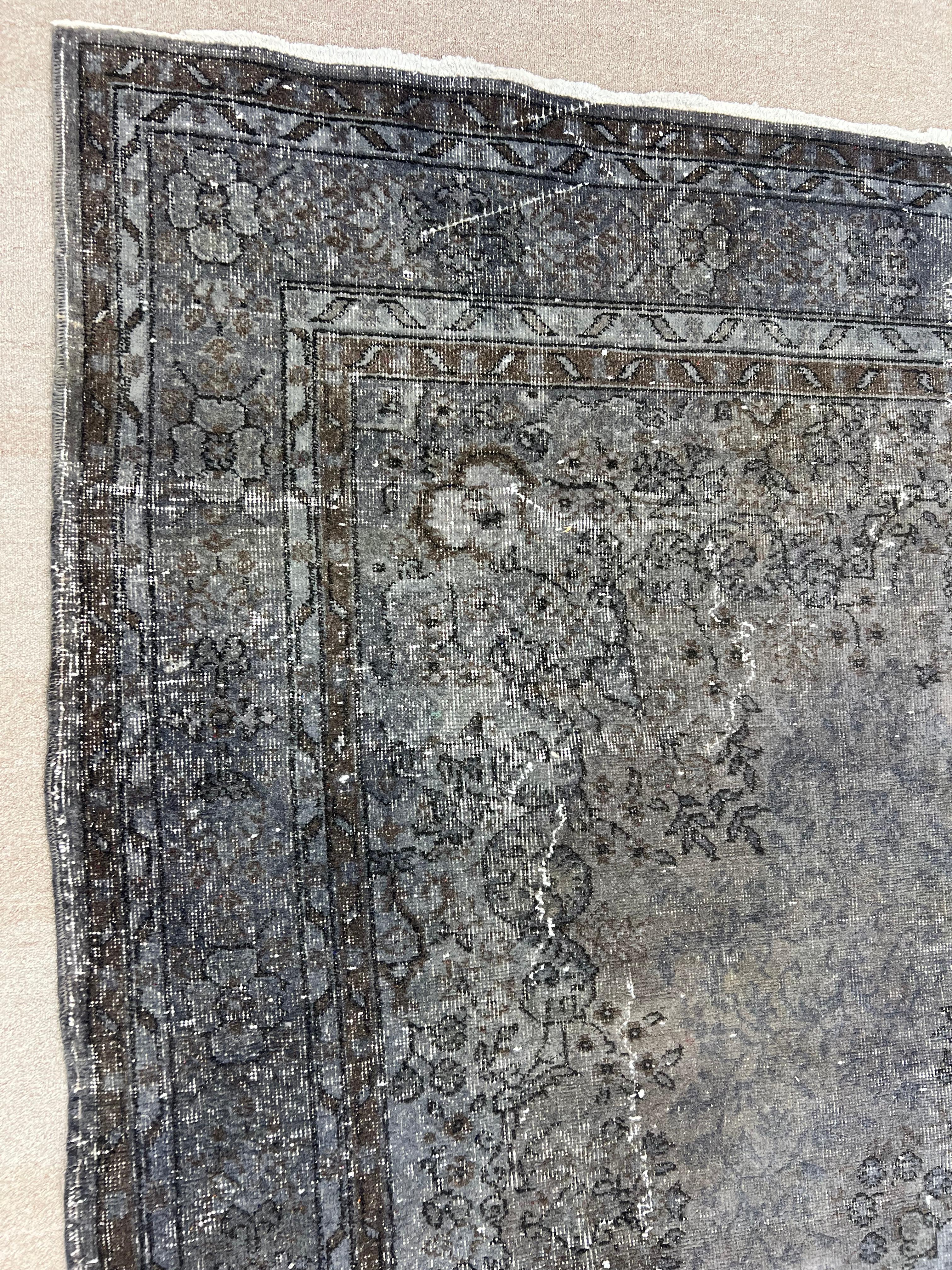 Tappeto di lana turca 7x11 Ft fatto a mano in grigio e marrone. Tappeto moderno riciclato In condizioni buone in vendita a Spring Valley, NY