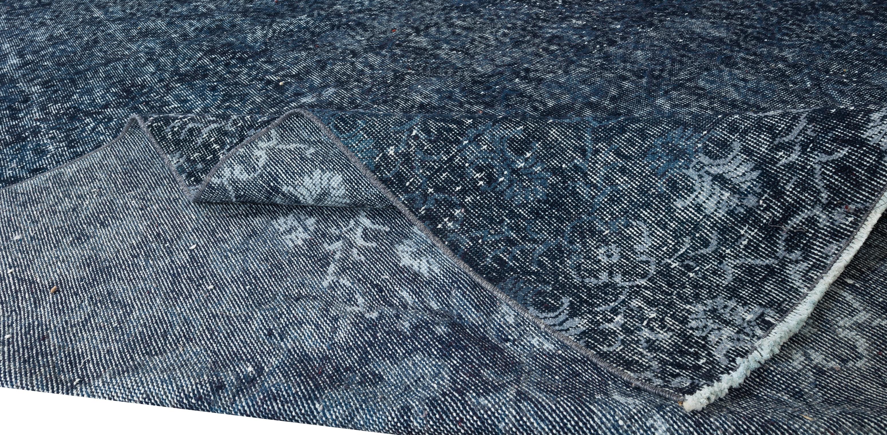 Alfombra Turca Vintage de 7x11 Pies en Azul Marino hecha a mano para Interiores Modernos Turco en venta