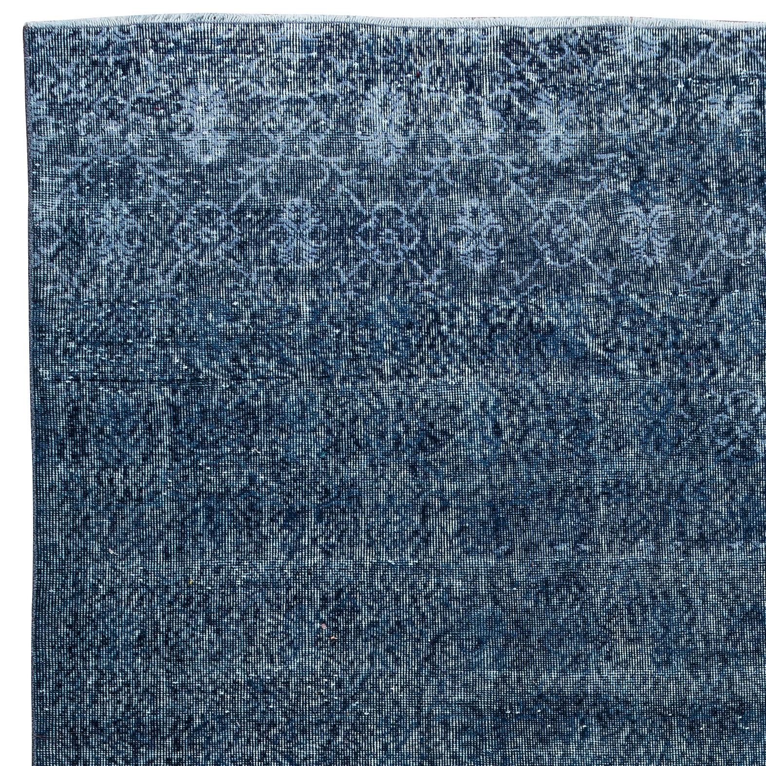 Alfombra Turca Vintage de 7x11 Pies en Azul Marino hecha a mano para Interiores Modernos Tejido a mano en venta