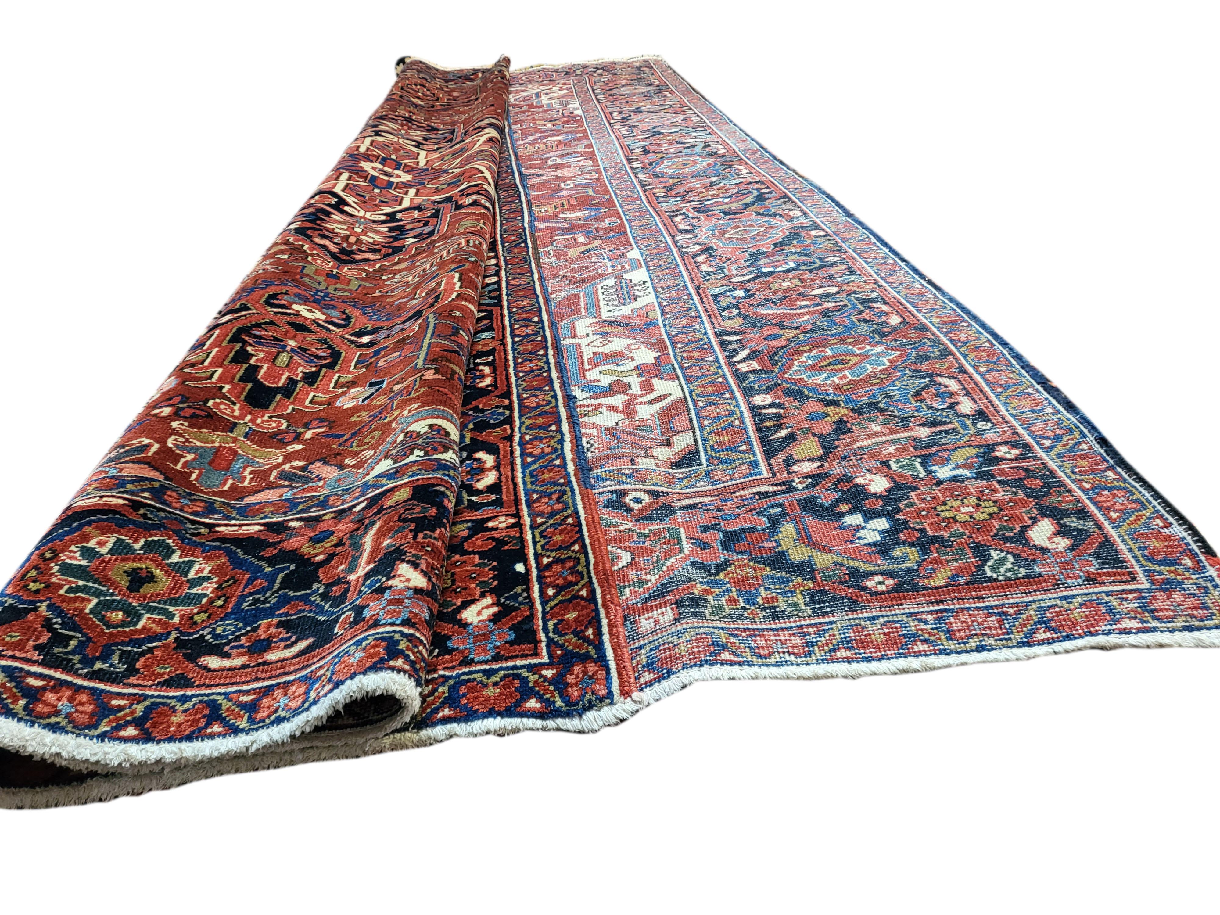 Hand-Knotted 7'x11' Antique Heriz - Persian Serapi Rug - Rust / Cream / Blue For Sale