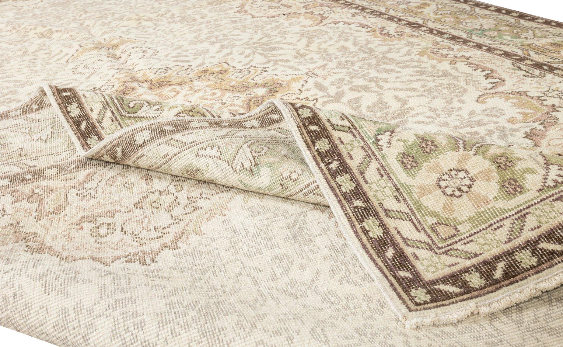 7x11.3 Ft handgeknüpfter türkischer Oushak-Wollteppich im Vintage-Stil mit Medaillon-Design (Türkisch) im Angebot