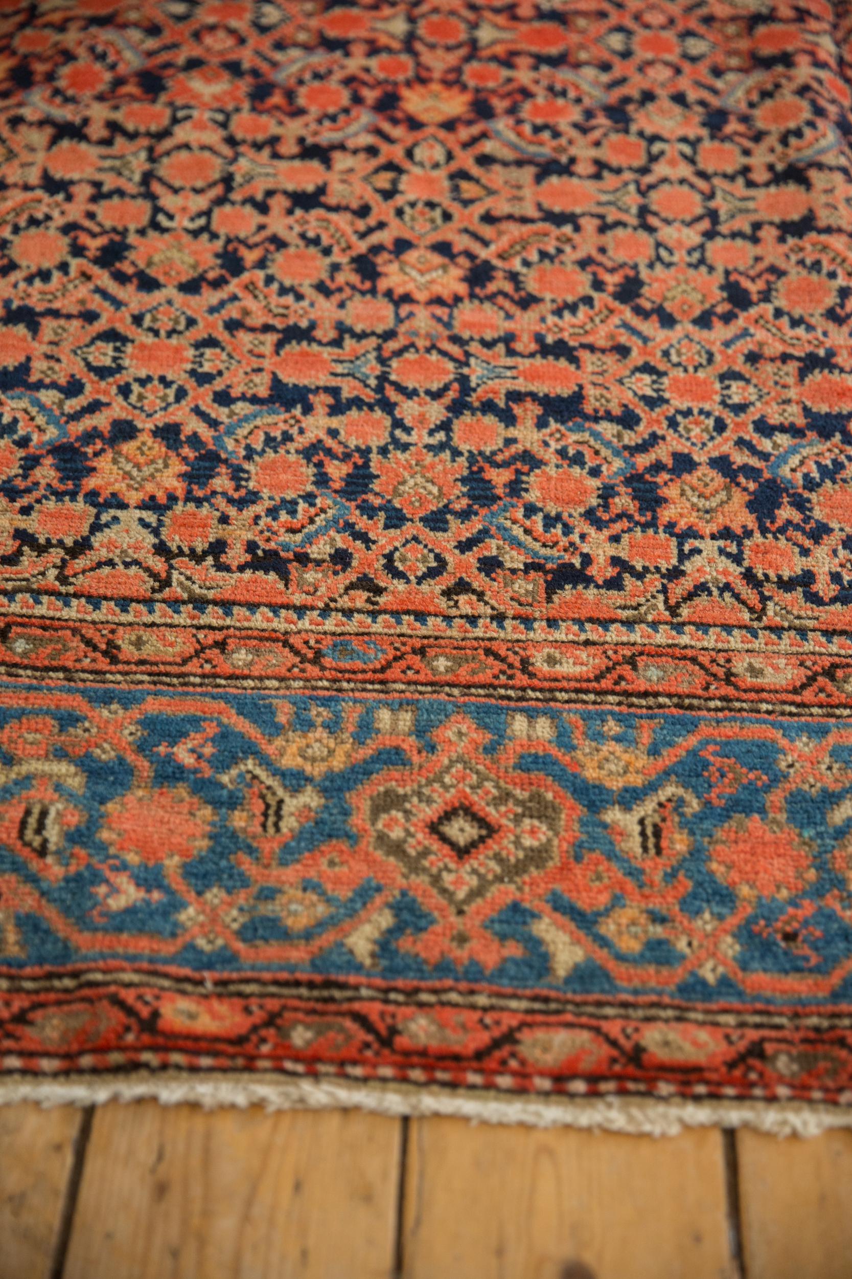 Vintage Malayer Carpet In condizioni buone in vendita a Katonah, NY