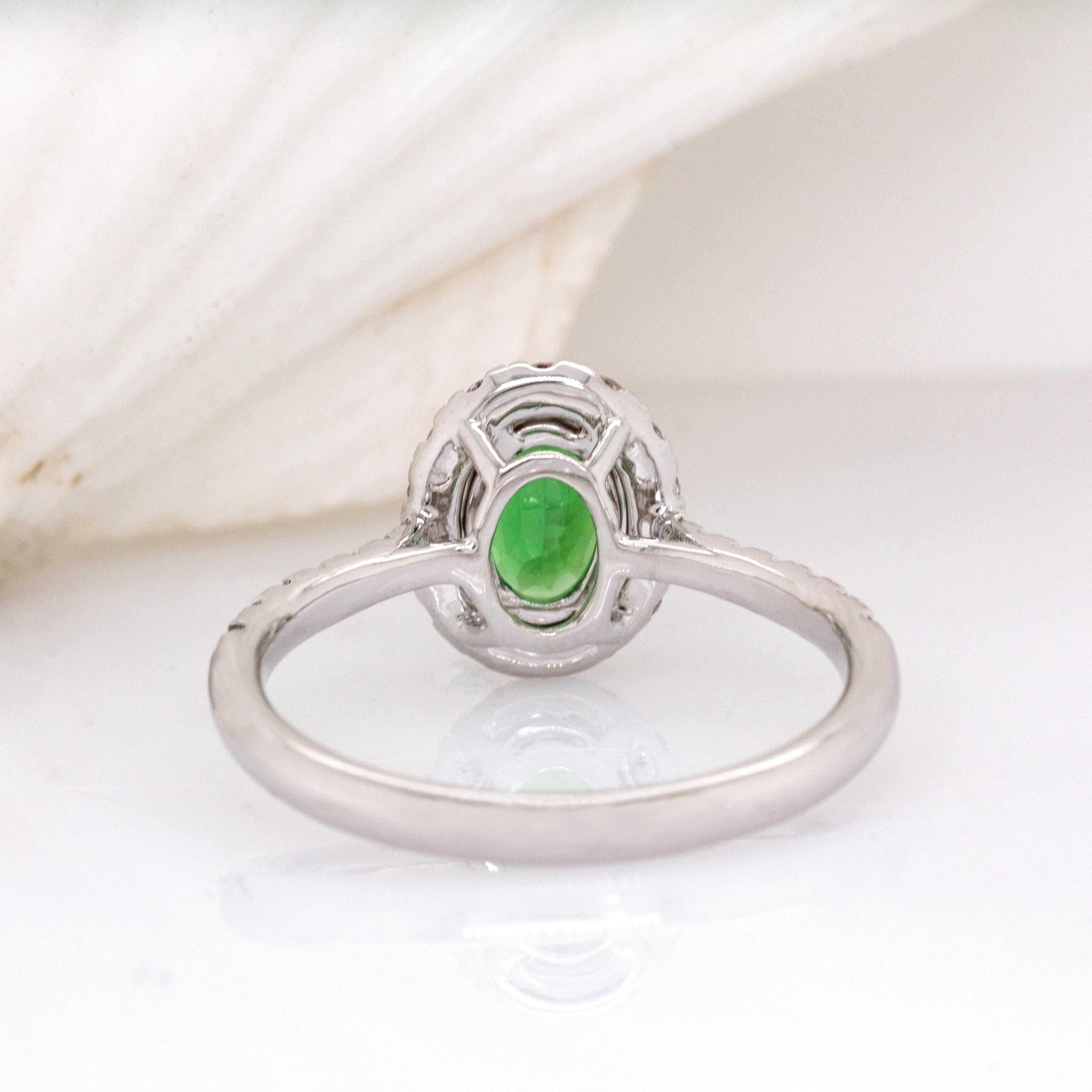 Donna Anello con granato tsavorite 7x5 mm e diamanti naturali: Oro massiccio 14K Whiting in vendita