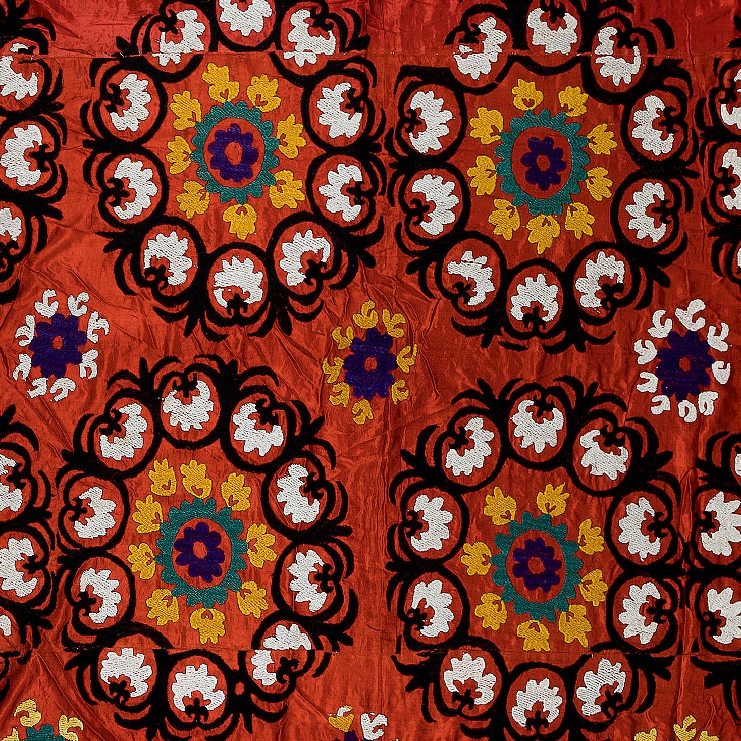 Suzani 7x8.3 Ft Silk Embroidery Bed Cover. Vintage Wall Hanging. 1980s Red Tablecloth For Sale