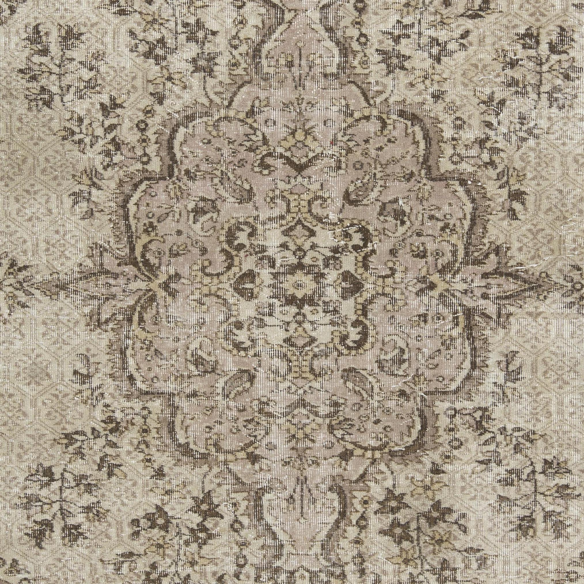 7x9 Ft Mid-Century Handgefertigter Anatolischer Oushak Teppich. Antiker gewaschener Wollteppich (Türkisch) im Angebot