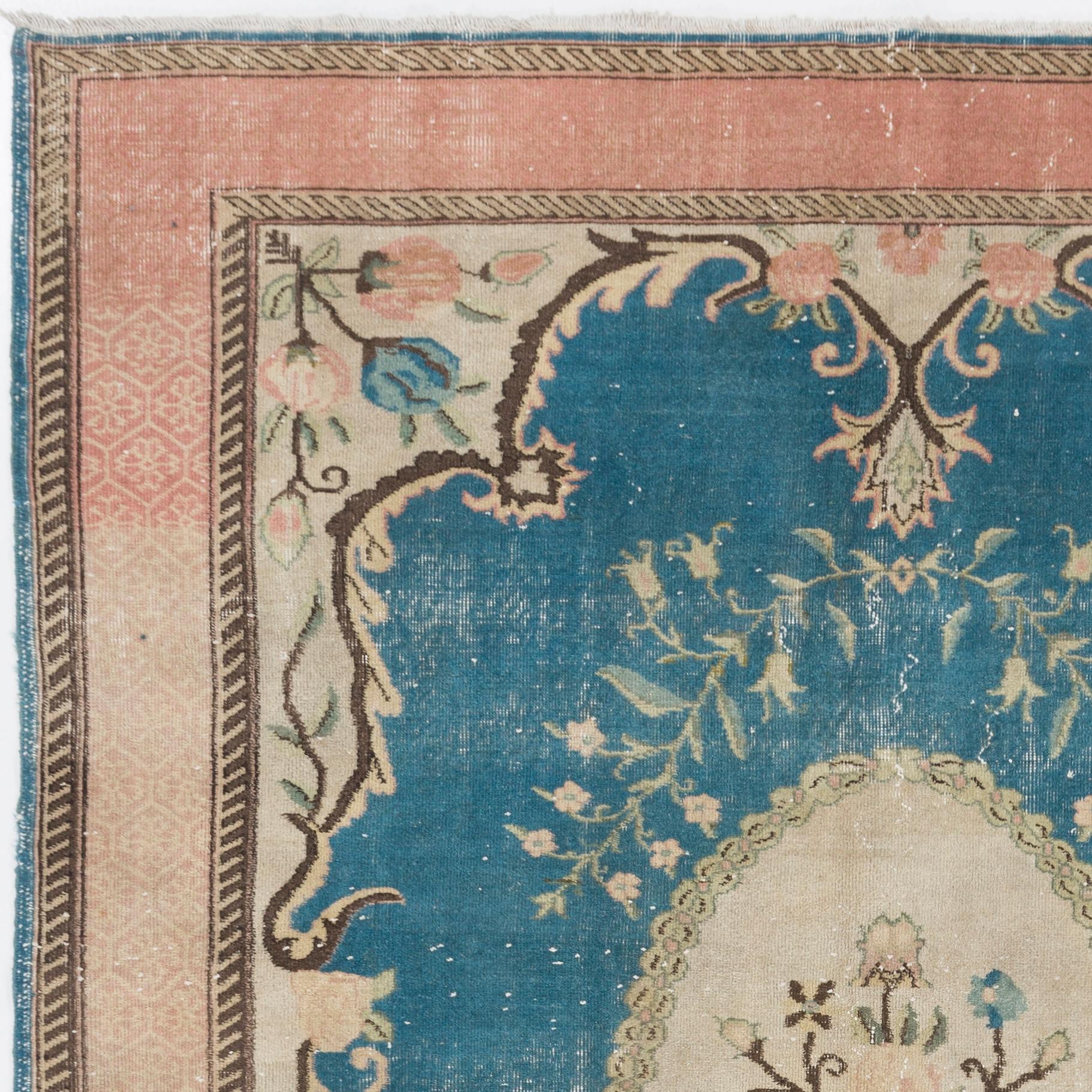 Dekorativer handgeknüpfter 7x9,5 Ft-Teppich. Vintage-Wollteppich im europäischen Design (Aubusson) im Angebot
