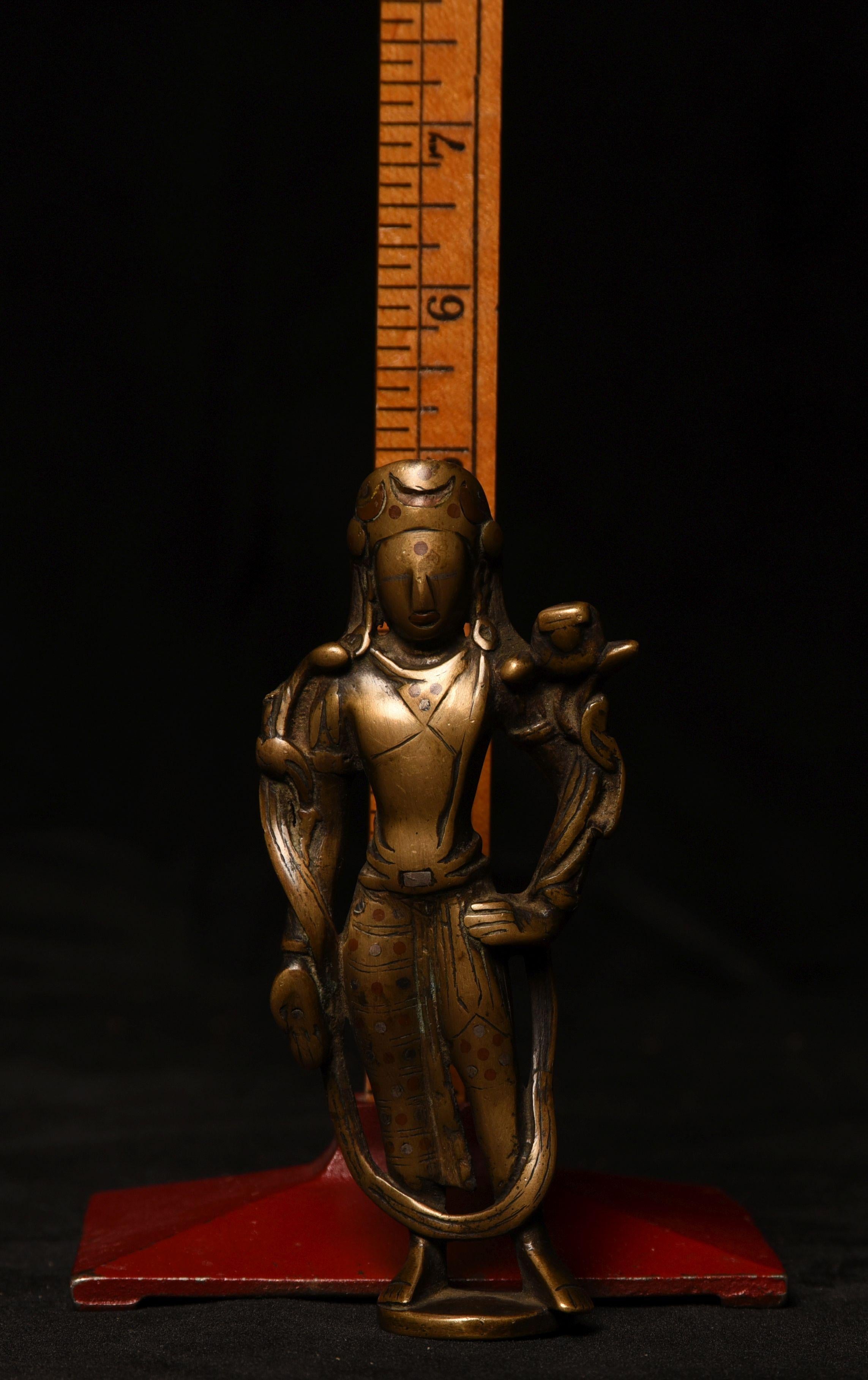 Bodhisattva avec un véritable charisme - mystère en vente 5