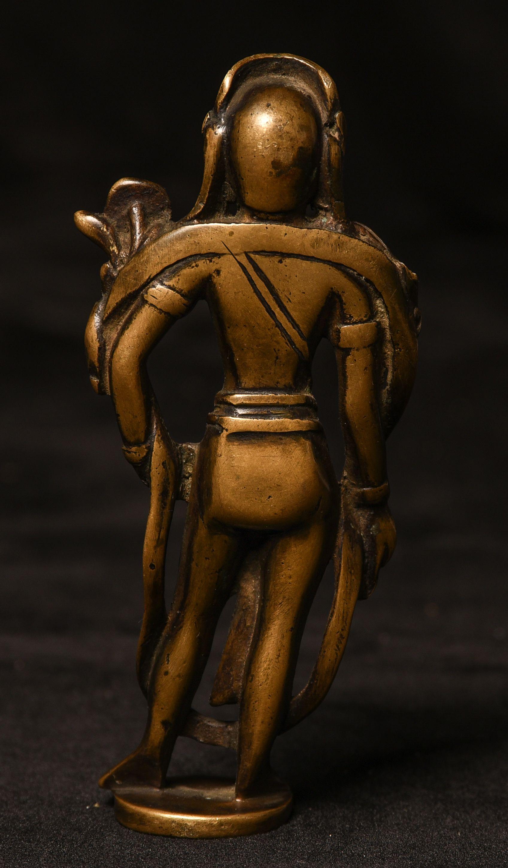 Bronze Bodhisattva avec un véritable charisme - mystère en vente